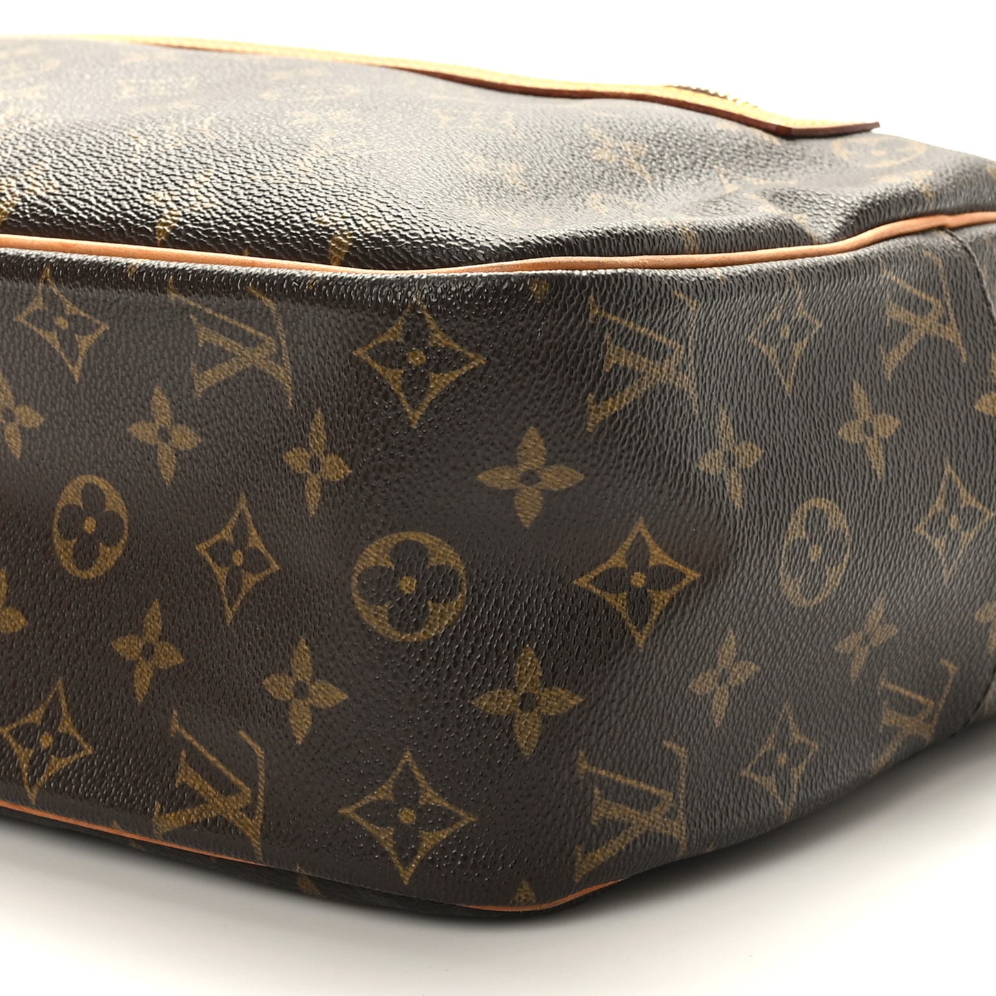 Monogram Cite GM