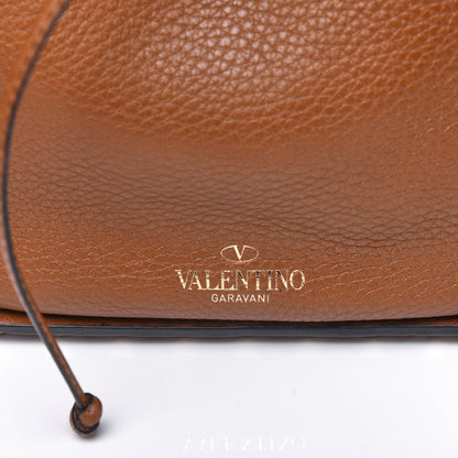 Valentino Garavani Grained Calfskin Rockstud Bucket Bag Bright Cognac 15 of 15