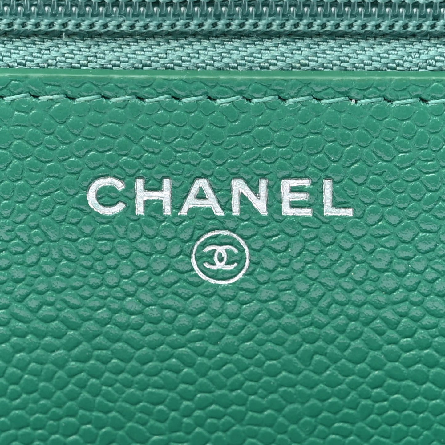 Caviar Quilted Wallet On Chain WOC Green