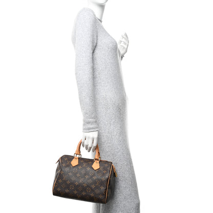 Louis Vuitton Monogram Speedy 25 2 of 15