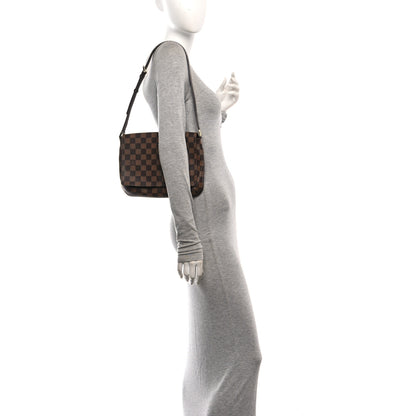 Louis Vuitton Damier Ebene Musette Tango 2 of 11