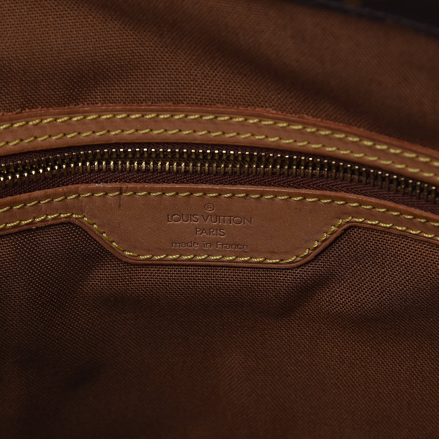 Louis Vuitton Monogram Cabas Mezzo 6 of 18