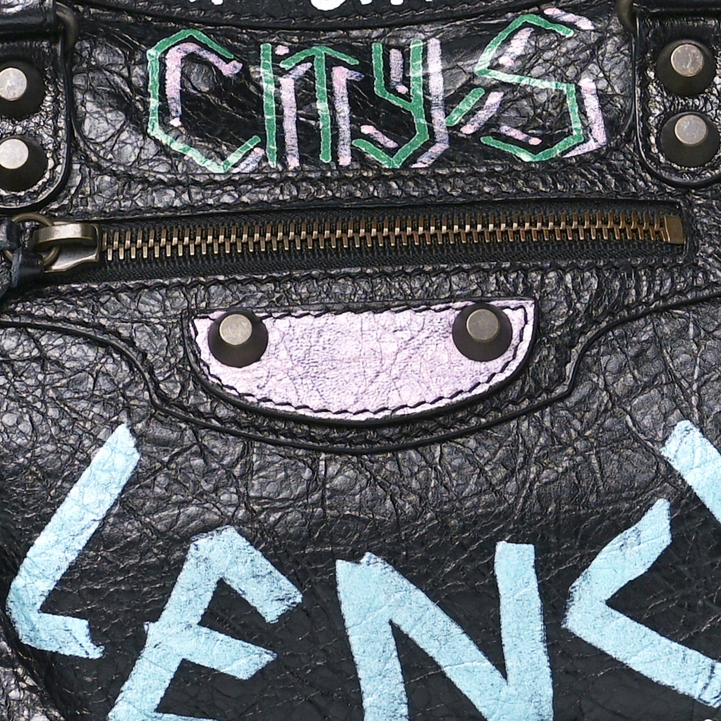 Agneau Graffiti All Over Classic Hardware S City Black Multicolor