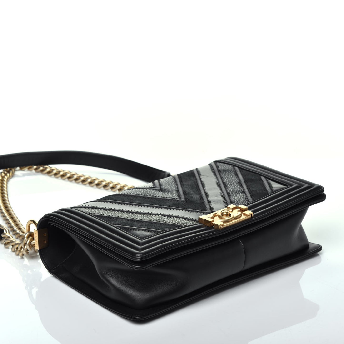 Calfskin Caviar Suede Chevron New Medium Boy Flap Black