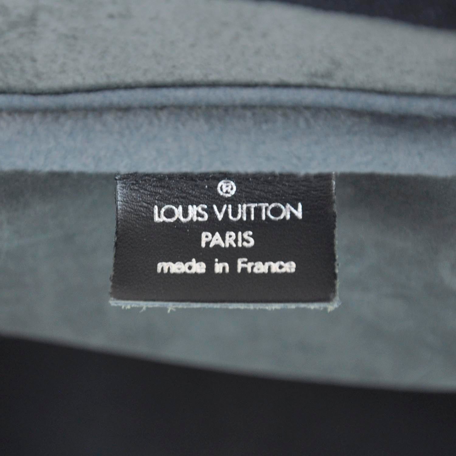 Louis Vuitton Taiga Kendall PM Bag Luggage Carryon Black 11 of 12