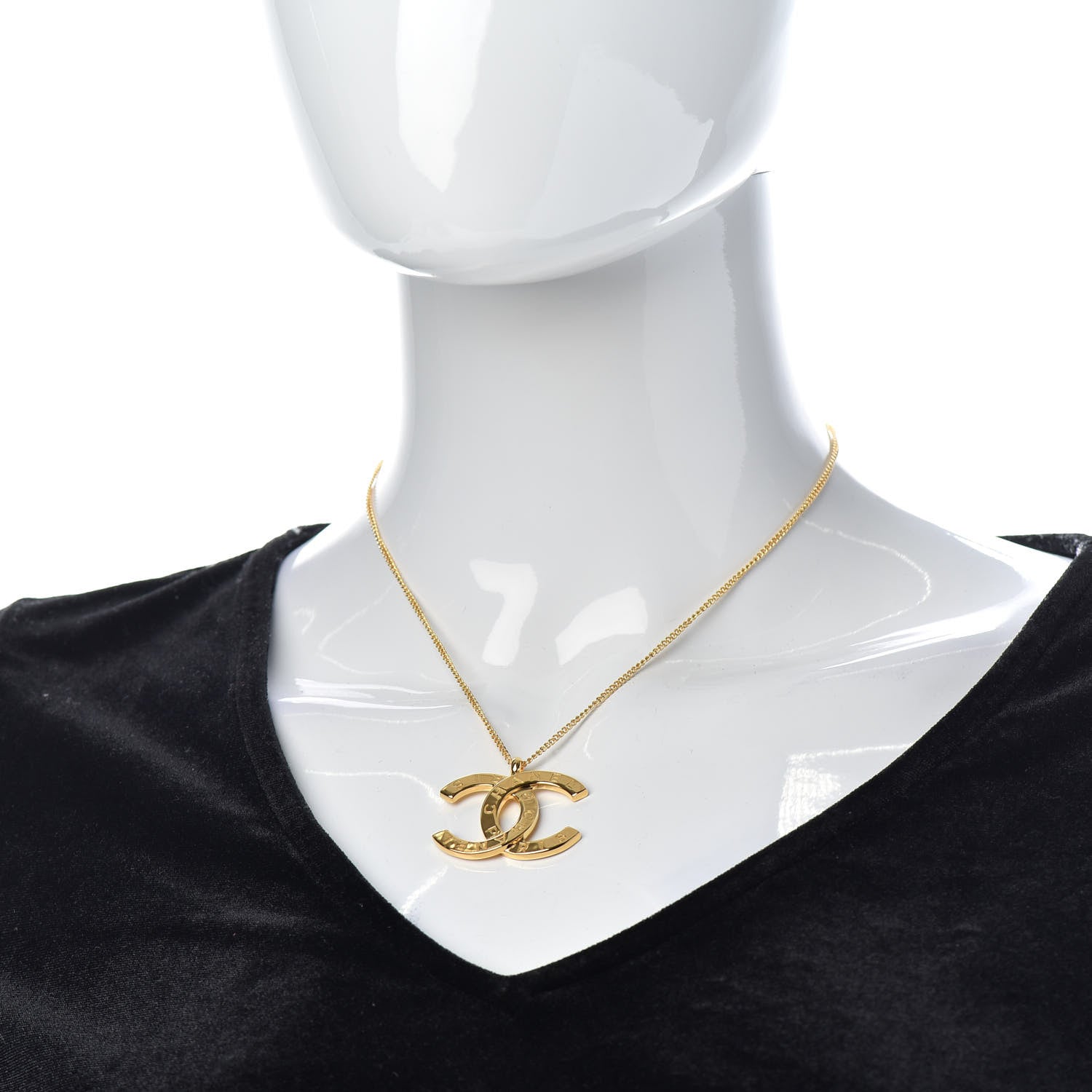 Chanel Metal CC Paris Button Necklace Gold 2 of 5