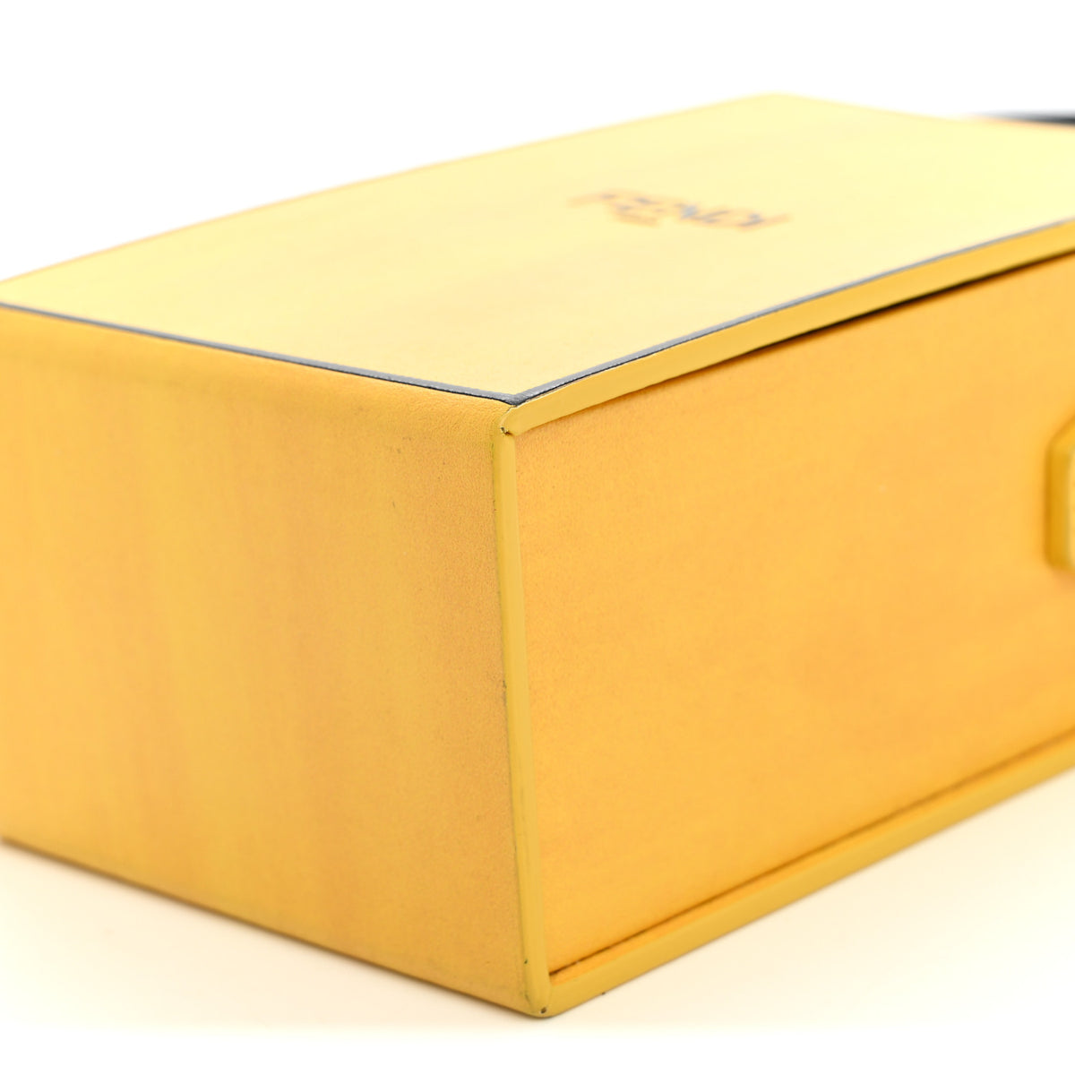Vitello Fluffy Logo Vertical Box Yellow Box Black