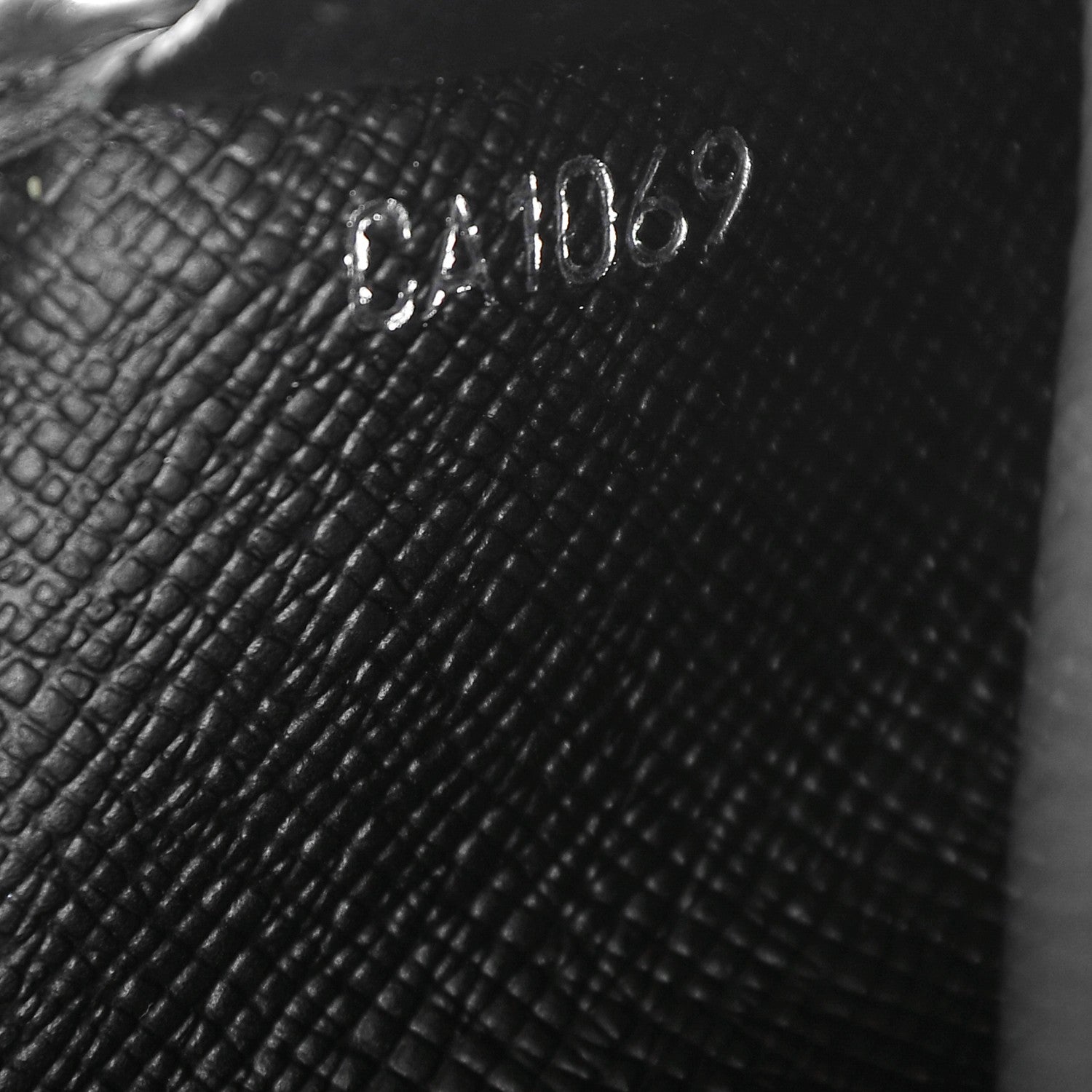 Louis Vuitton Epi Checkbook Cover Black 7 of 8
