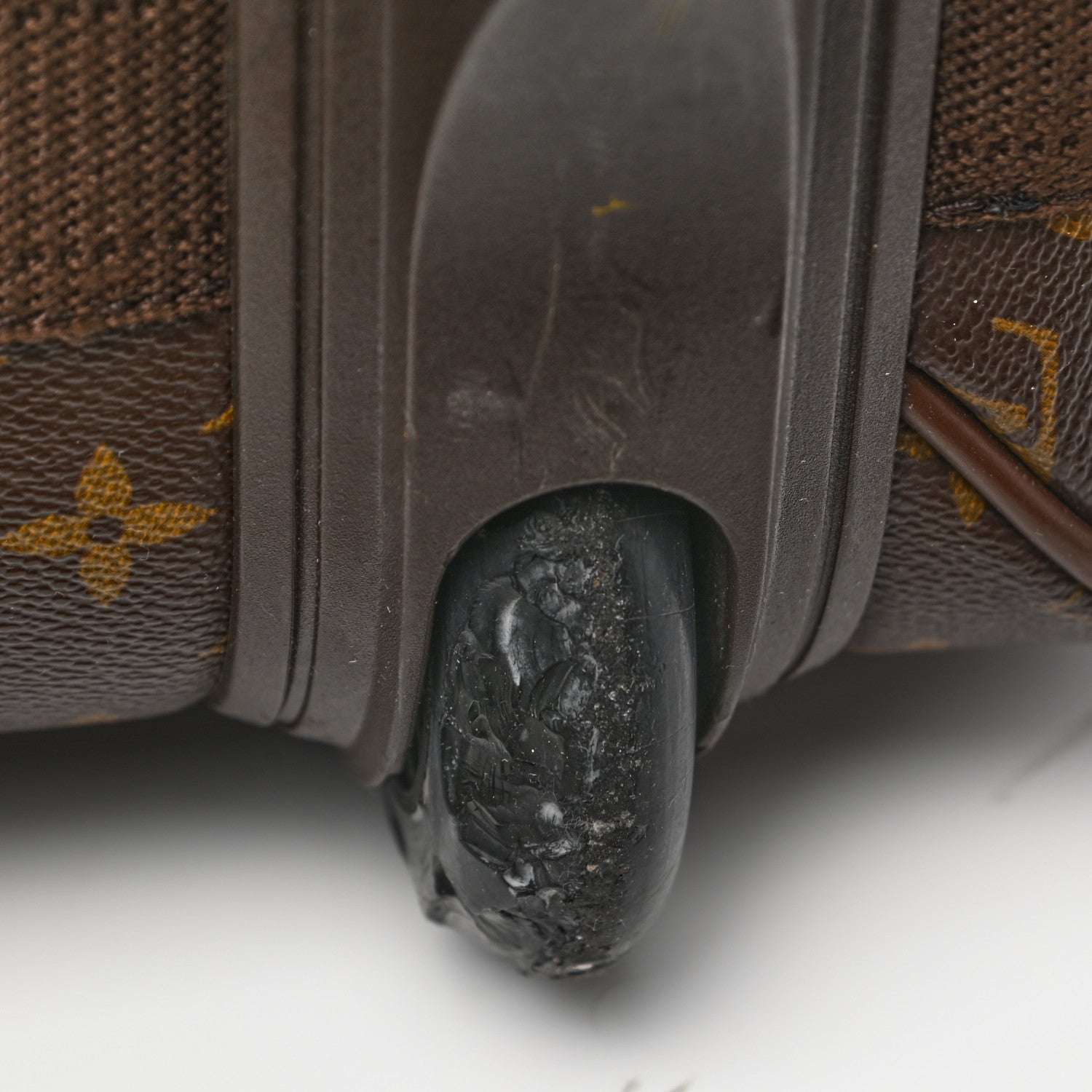 Louis Vuitton Monogram Pegase 55 11 of 11