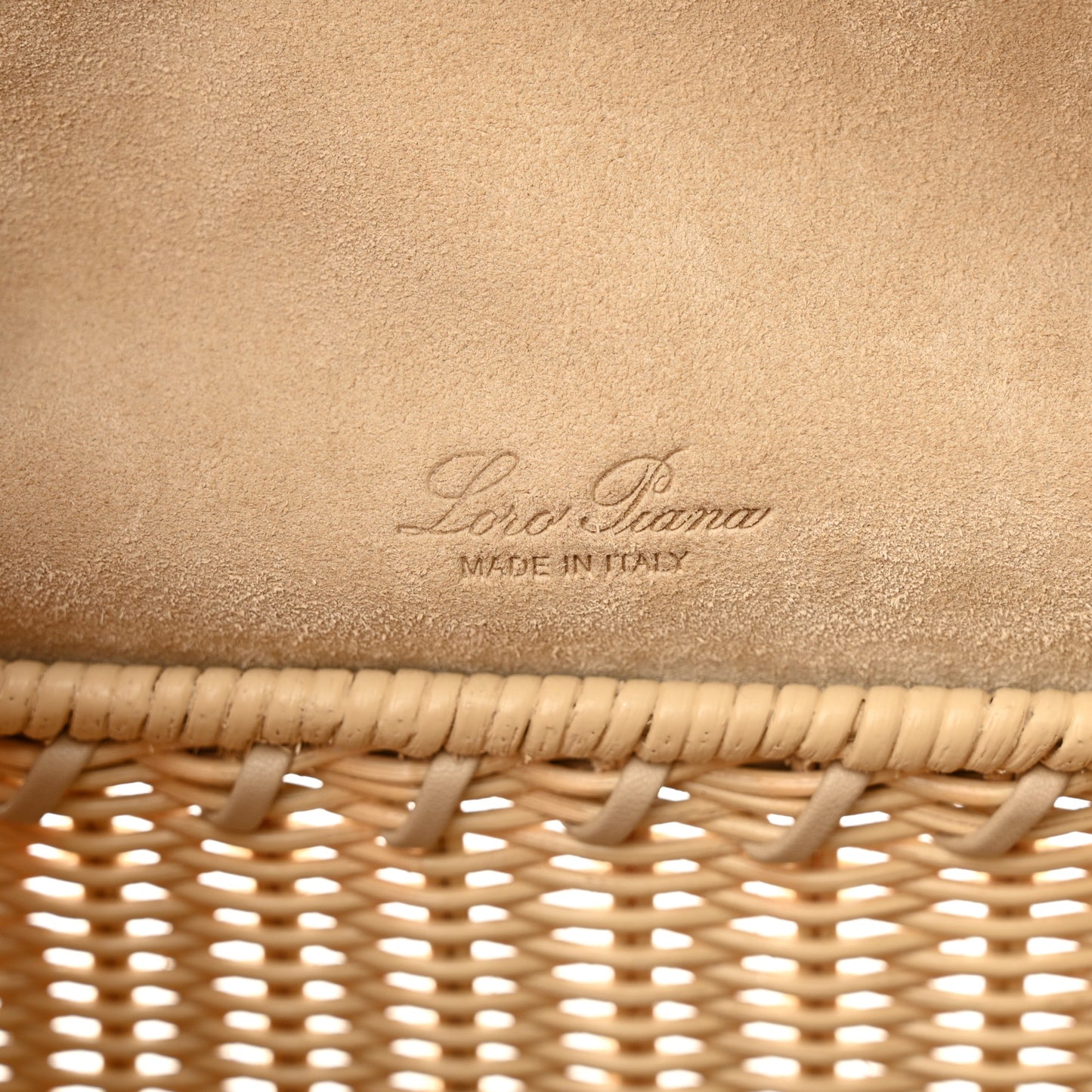 Wicker Calfskin North South L19 Extra Pocket Pouch Ivory