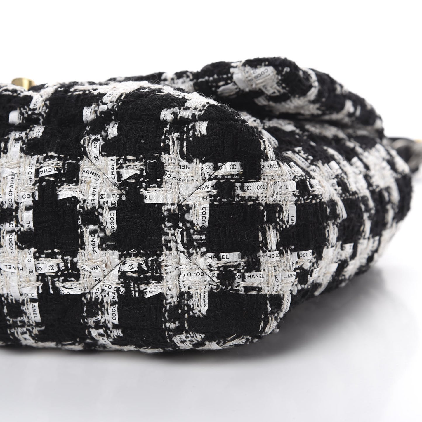 Tweed Quilted Large 19 Flap Black Ecru White