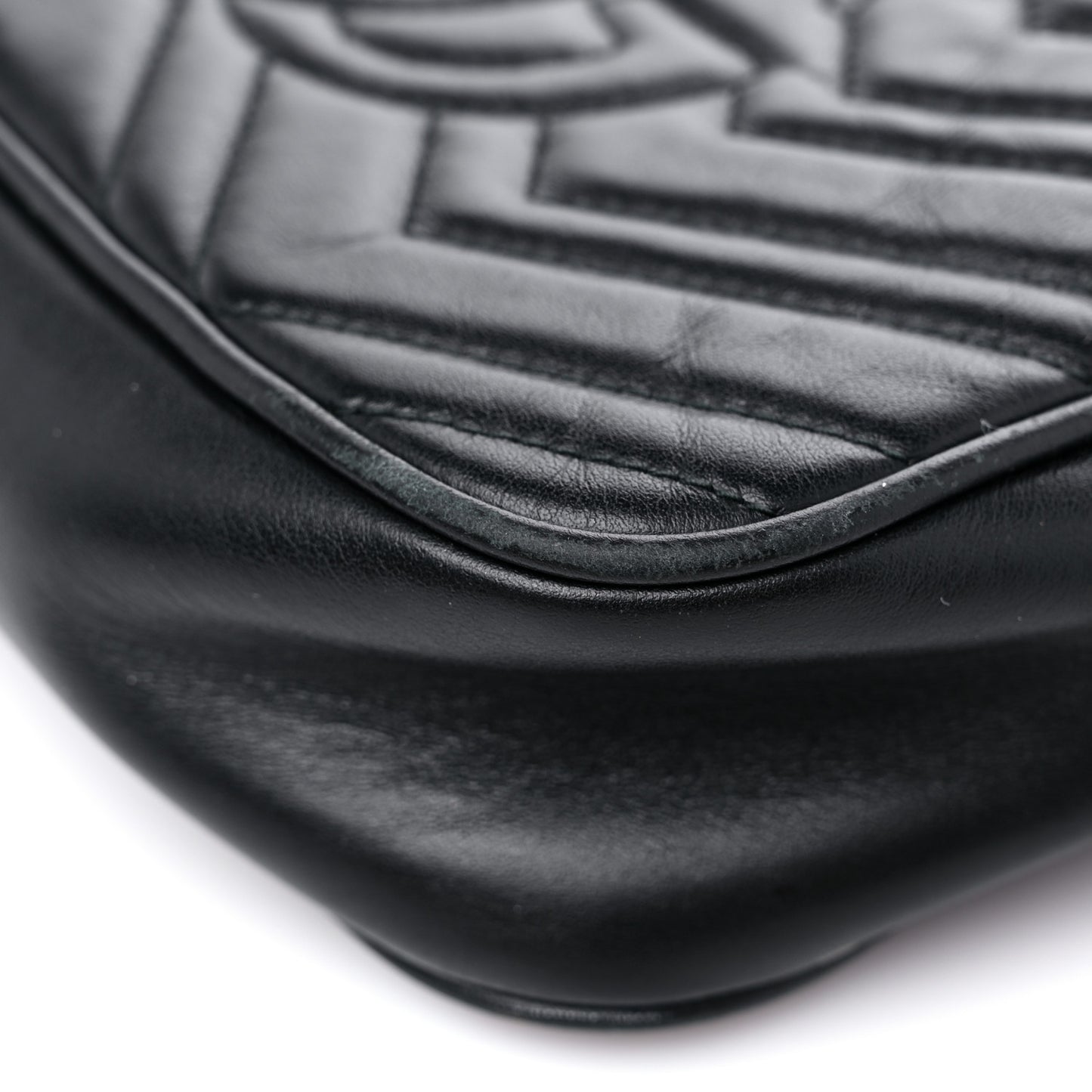 Calfskin Matelasse Small GG Marmont Chain Shoulder Bag Black