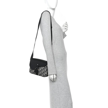 Christian Dior Oblique Jacquard Grained Calfskin Small Saddle Messenger Bag Beige Black 2 of 11