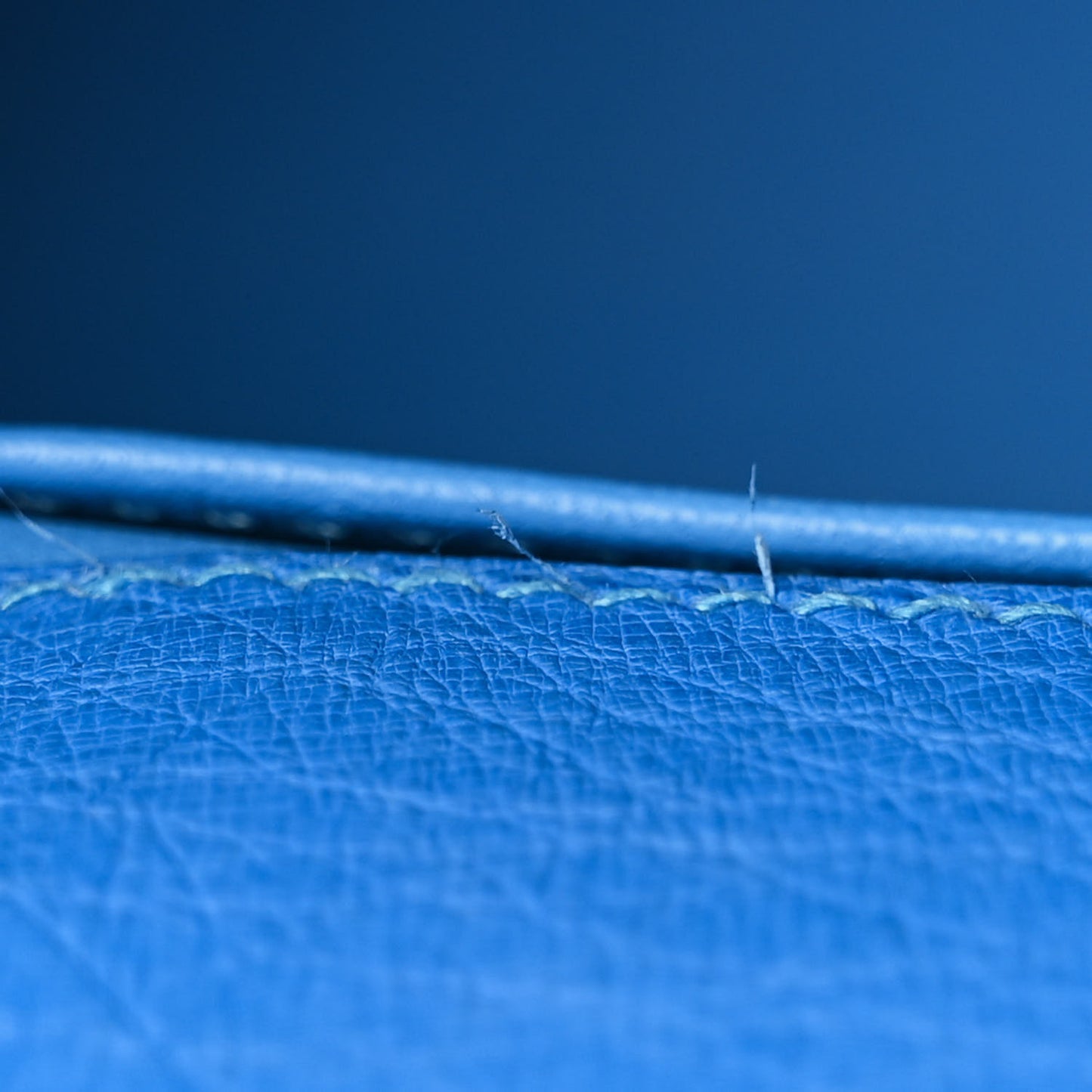 Ostrich Kelly Pochette Clutch Bleuet