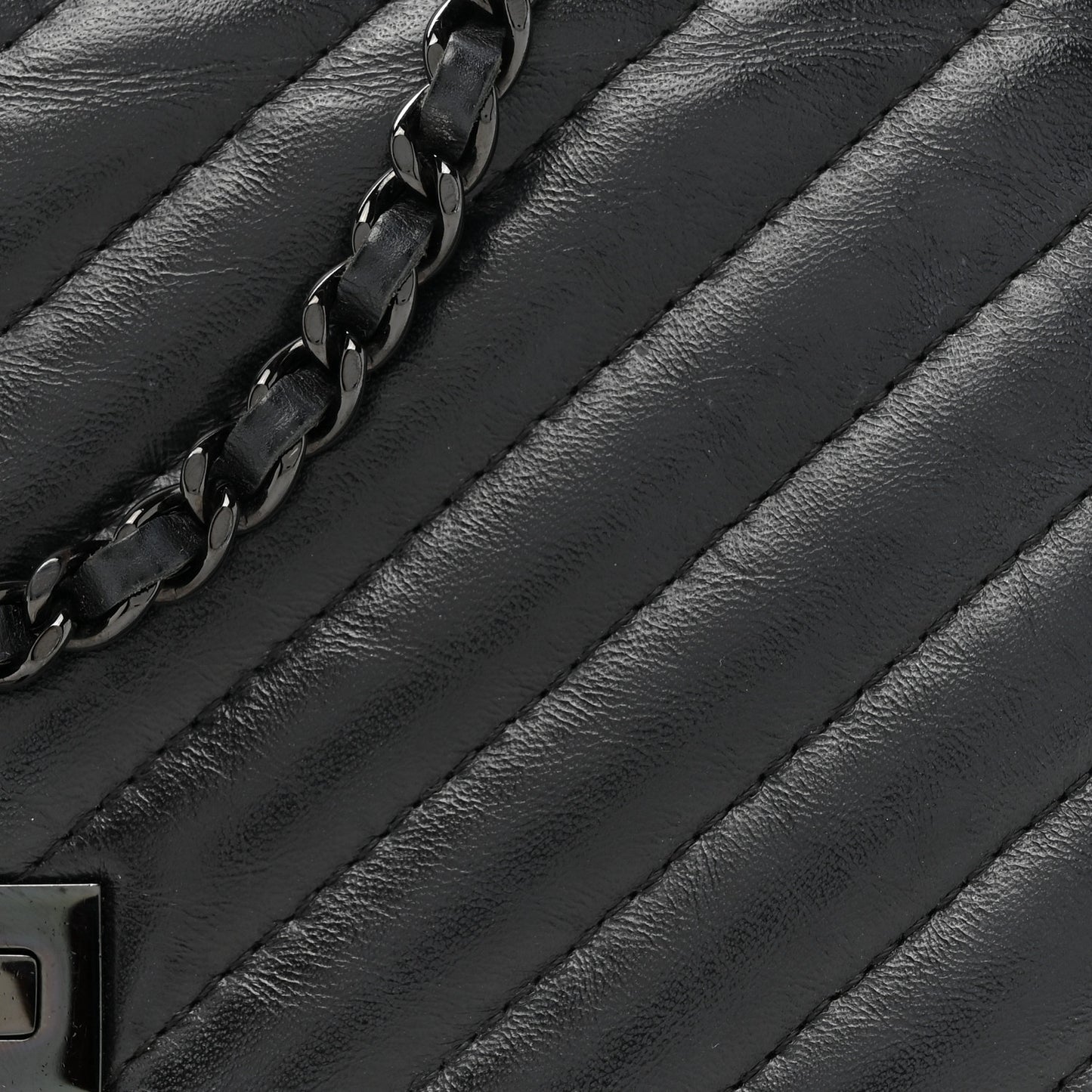 Aged Calfskin Chevron Quilted Reissue Wallet On Chain WOC So Black