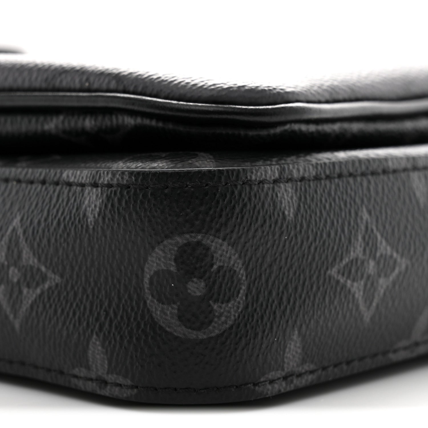 Louis Vuitton Reverse Monogram Eclipse Trio Messenger 8 of 10