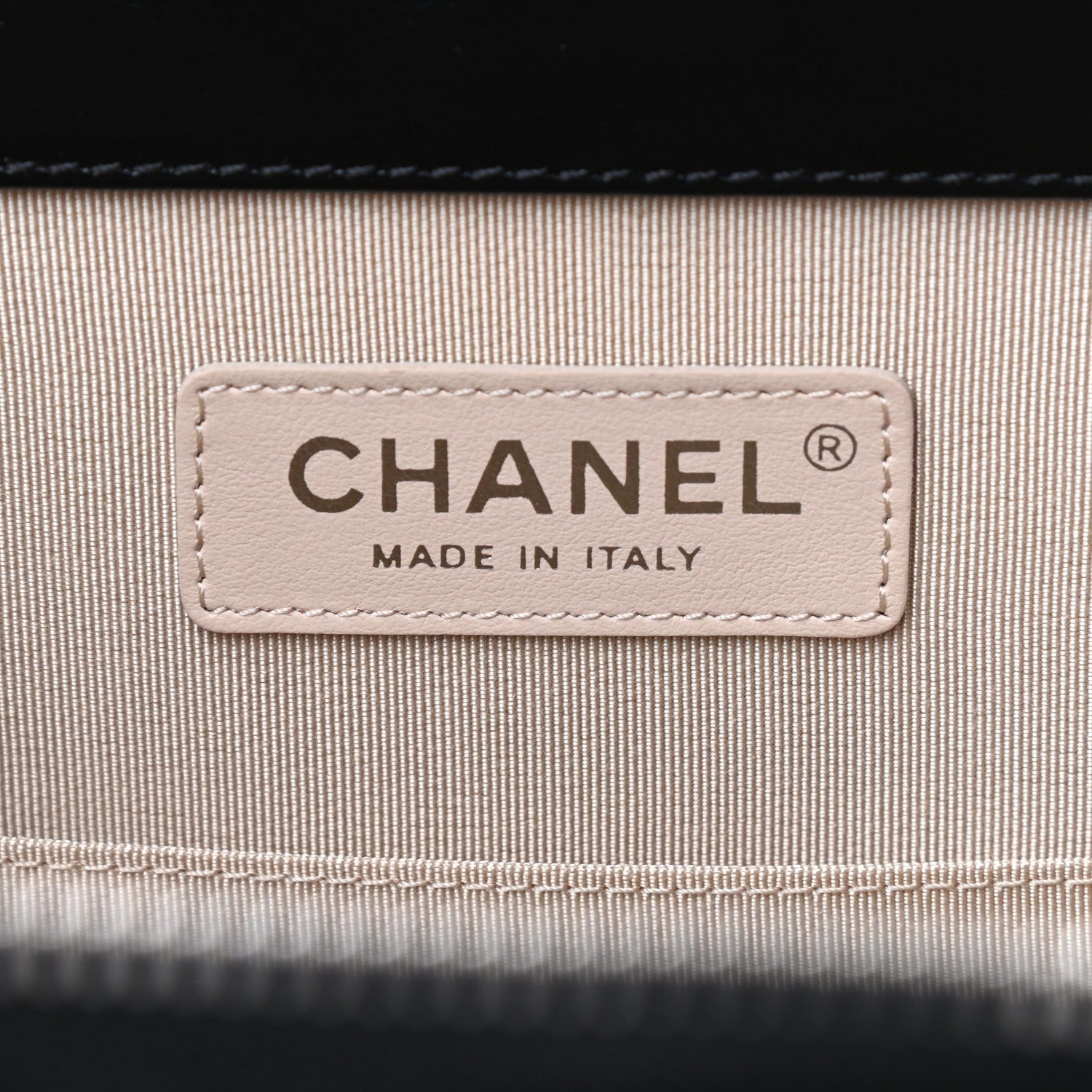 Chanel Glazed Calfskin Raffia Vanity Case Bag Black Beige 6 of 9