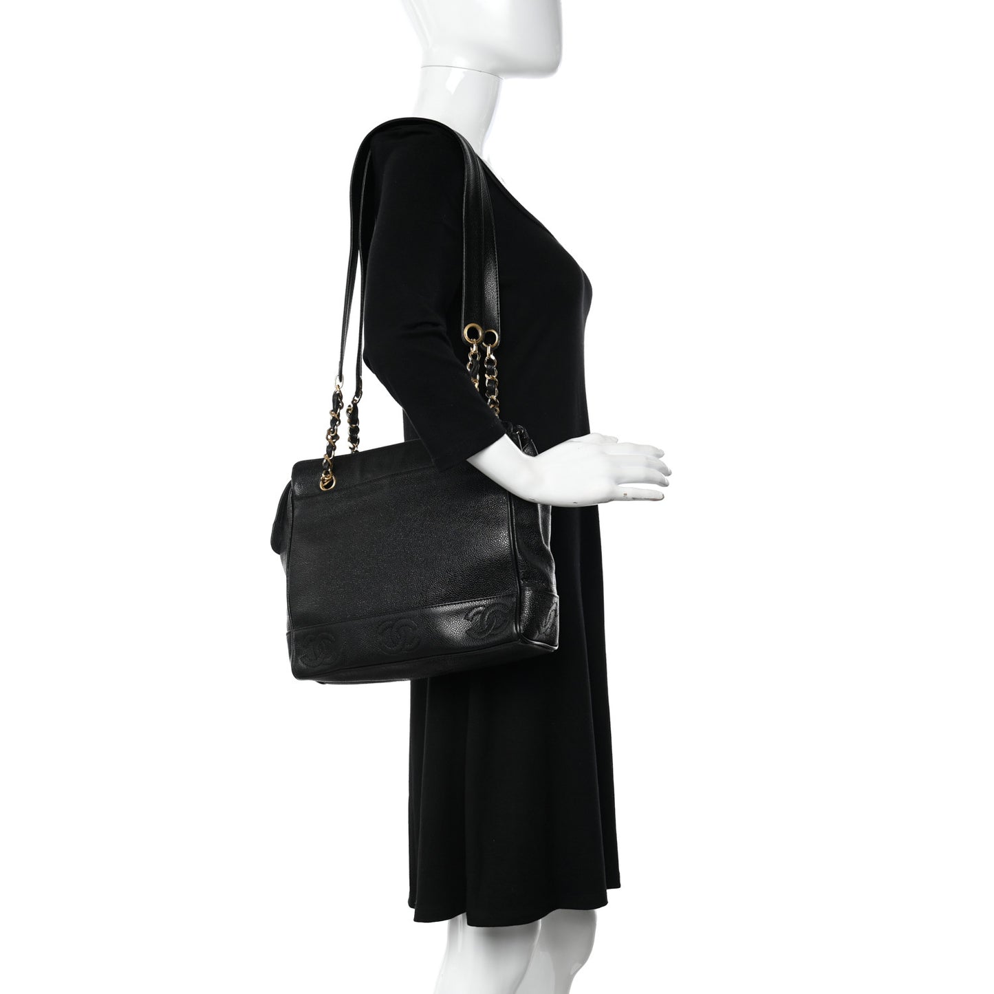 Caviar CC Shoulder Bag Black