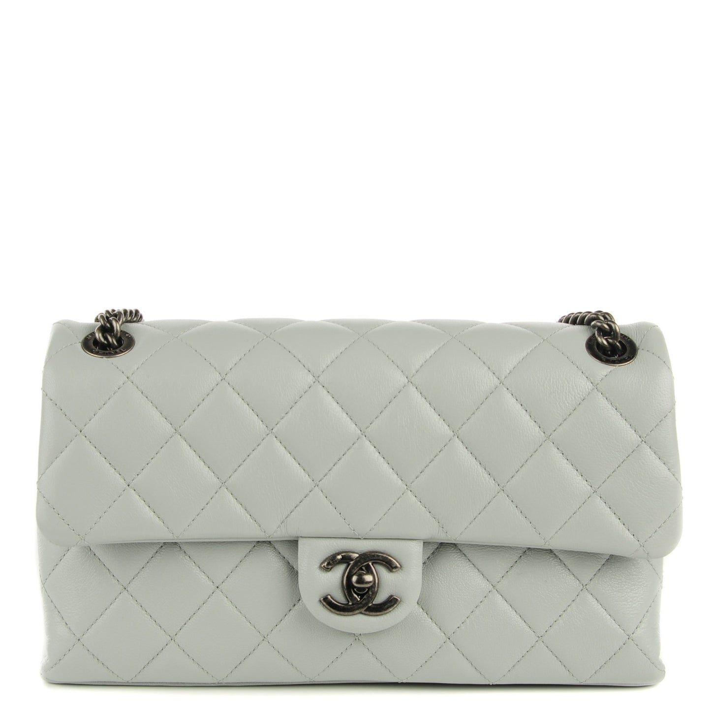 Shiny Lambskin Quilted Medium Flap Light Grey