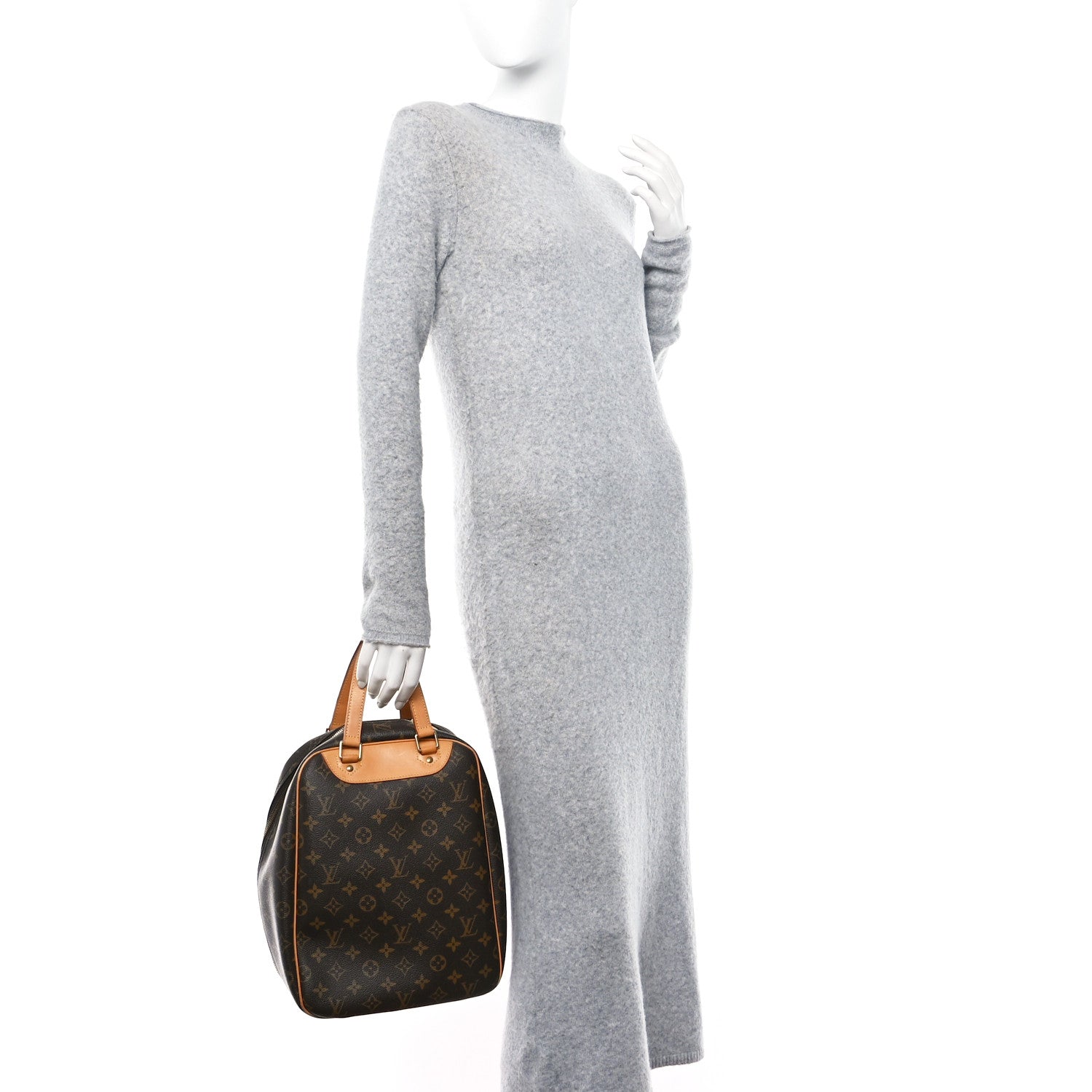 Louis Vuitton Monogram Excursion Shoe Bag 2 of 11