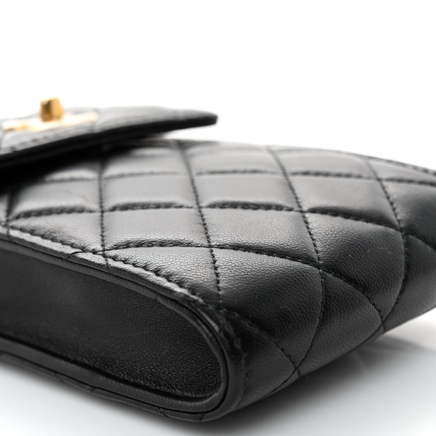 Lambskin Quilted Vertical Pearl Crush Flap With Chain Black