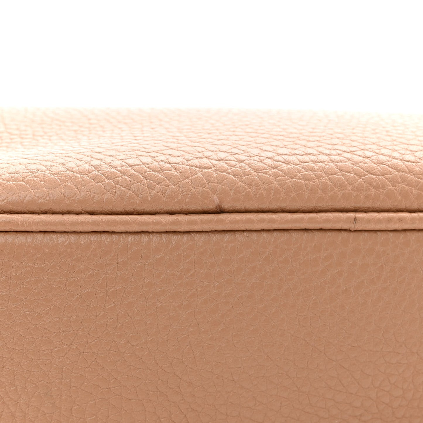 Pebbled Calfskin Small Soho Disco Bag Camelia