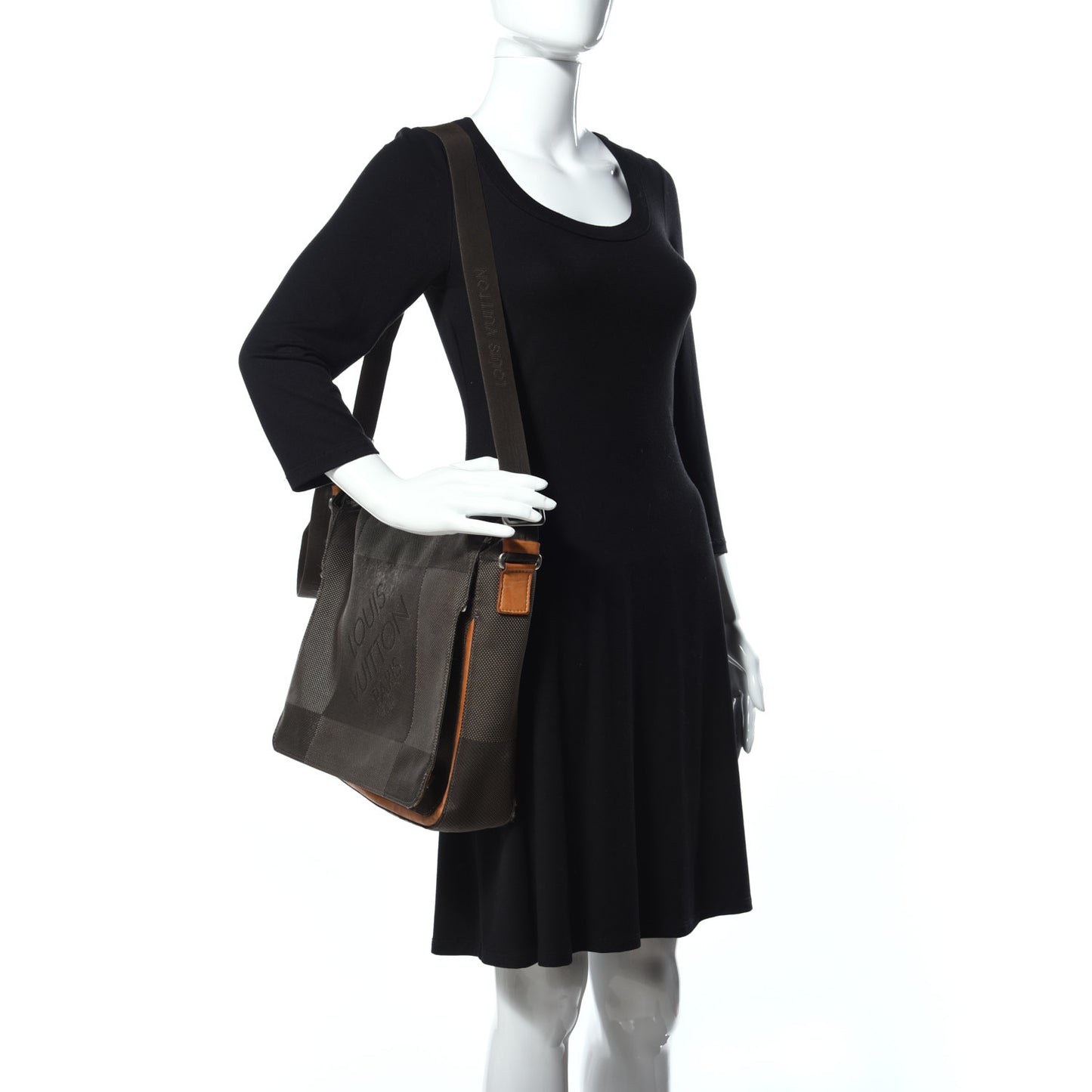 Damier Geant Messenger Bag Sable