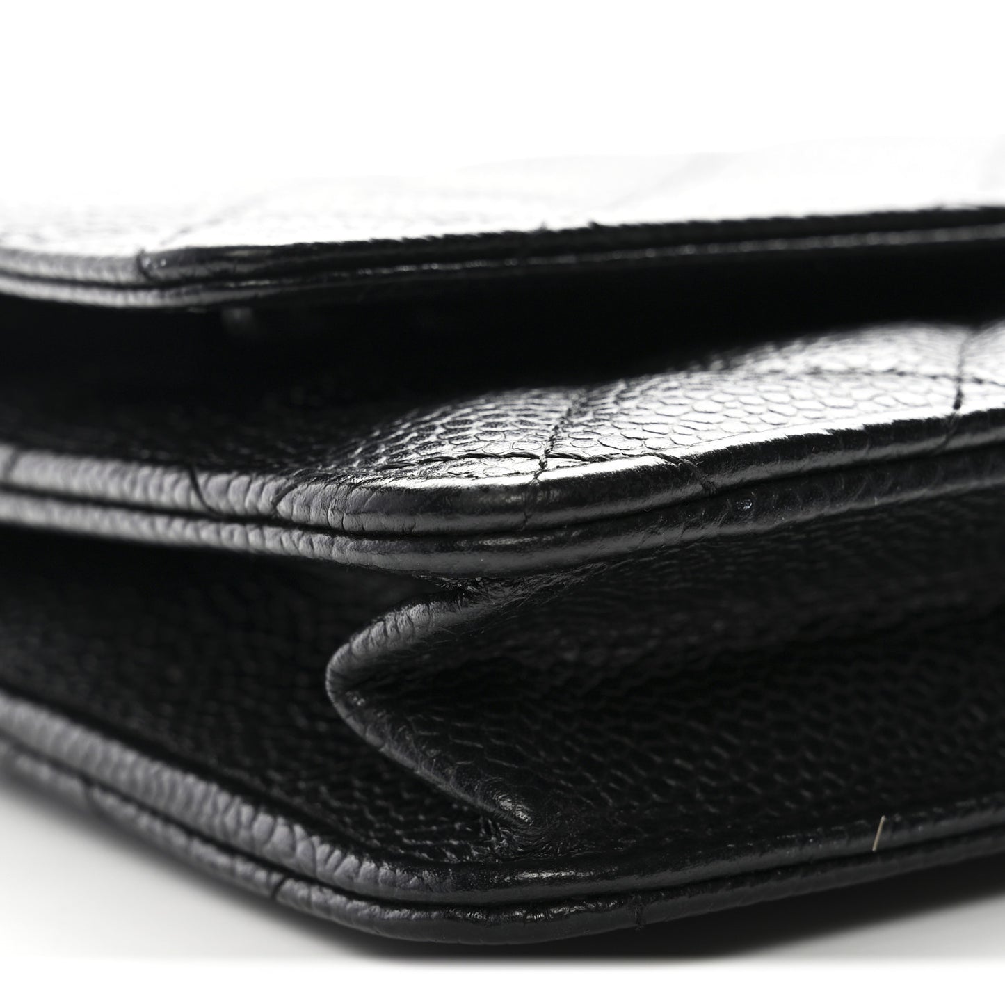 Caviar Quilted Wallet on Chain WOC Black
