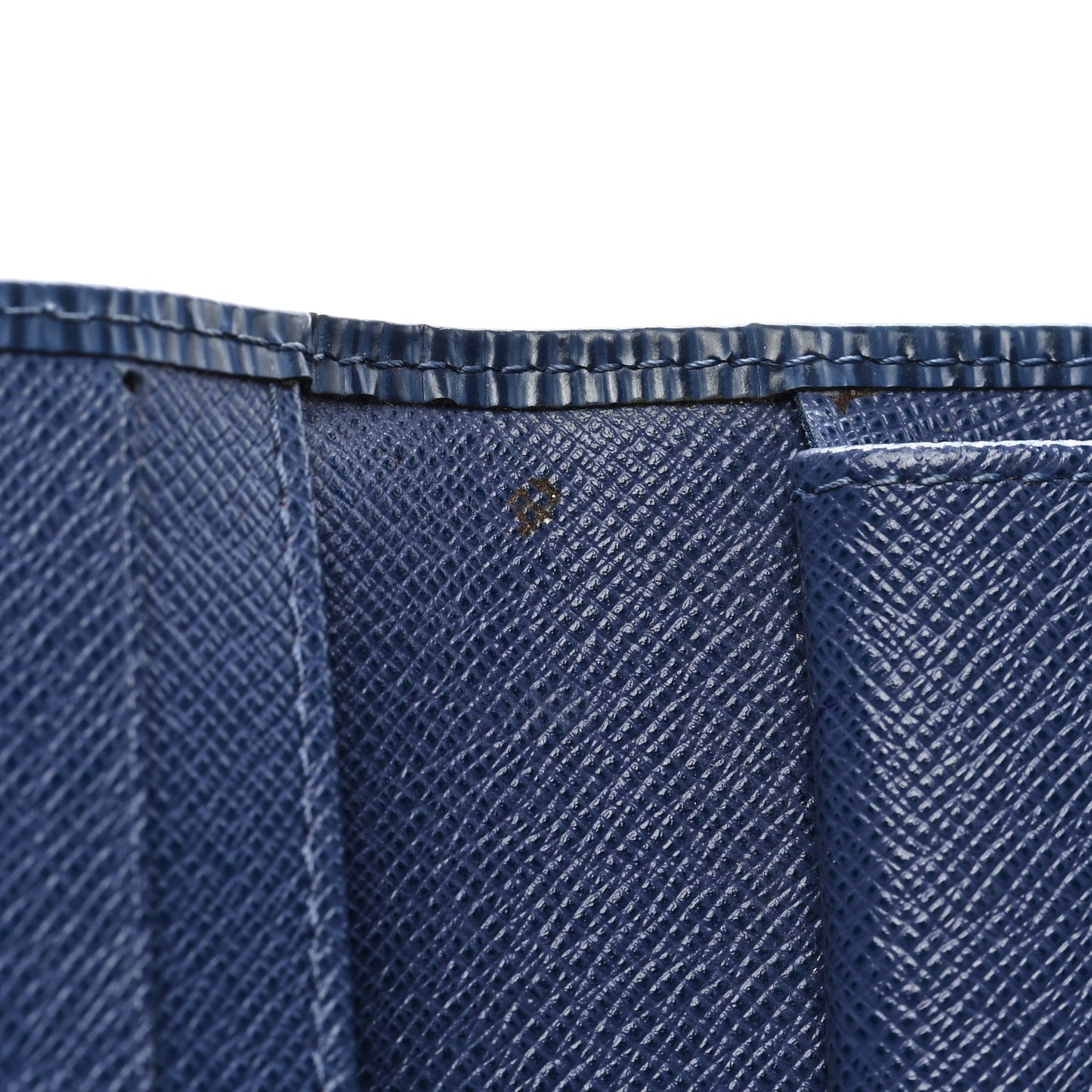 Epi Porte Tresor International Wallet Toledo