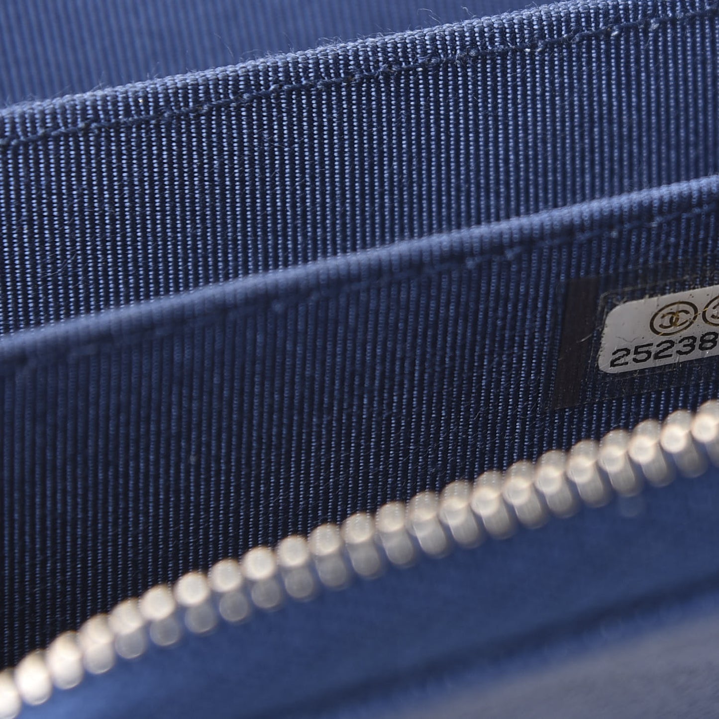 Caviar Chevron Quilted Zip Coin Purse Blue