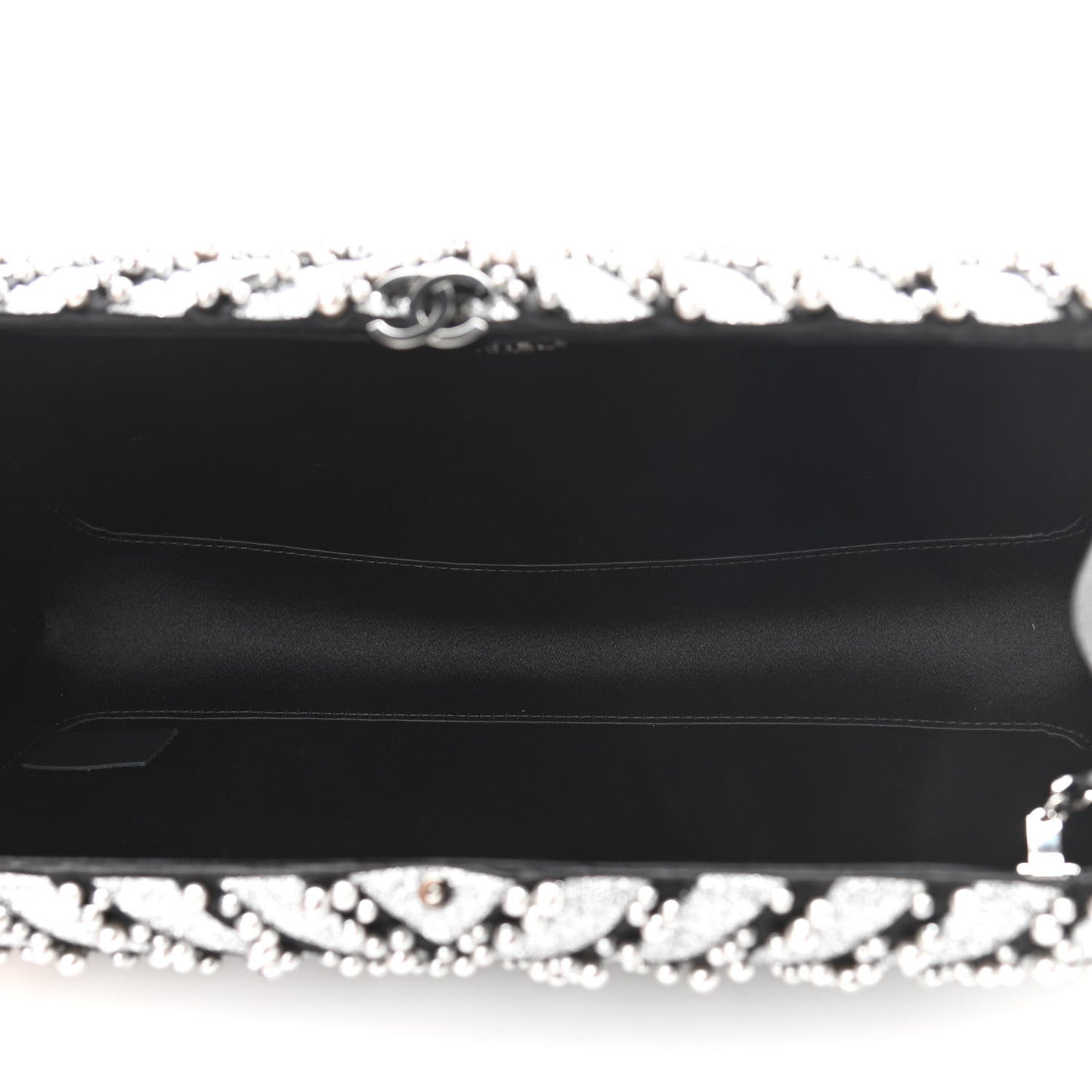 Mixed Fibers Pearl Evening Clutch Silver Black