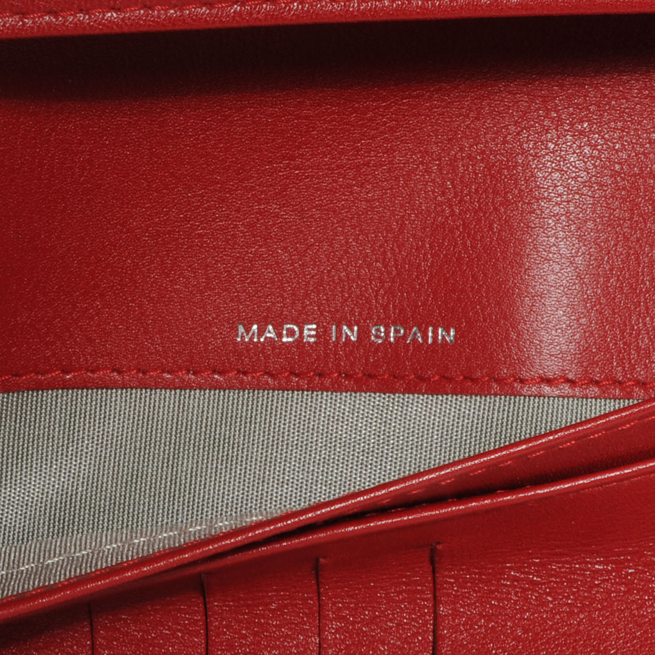 Caviar Yen CC Wallet Red