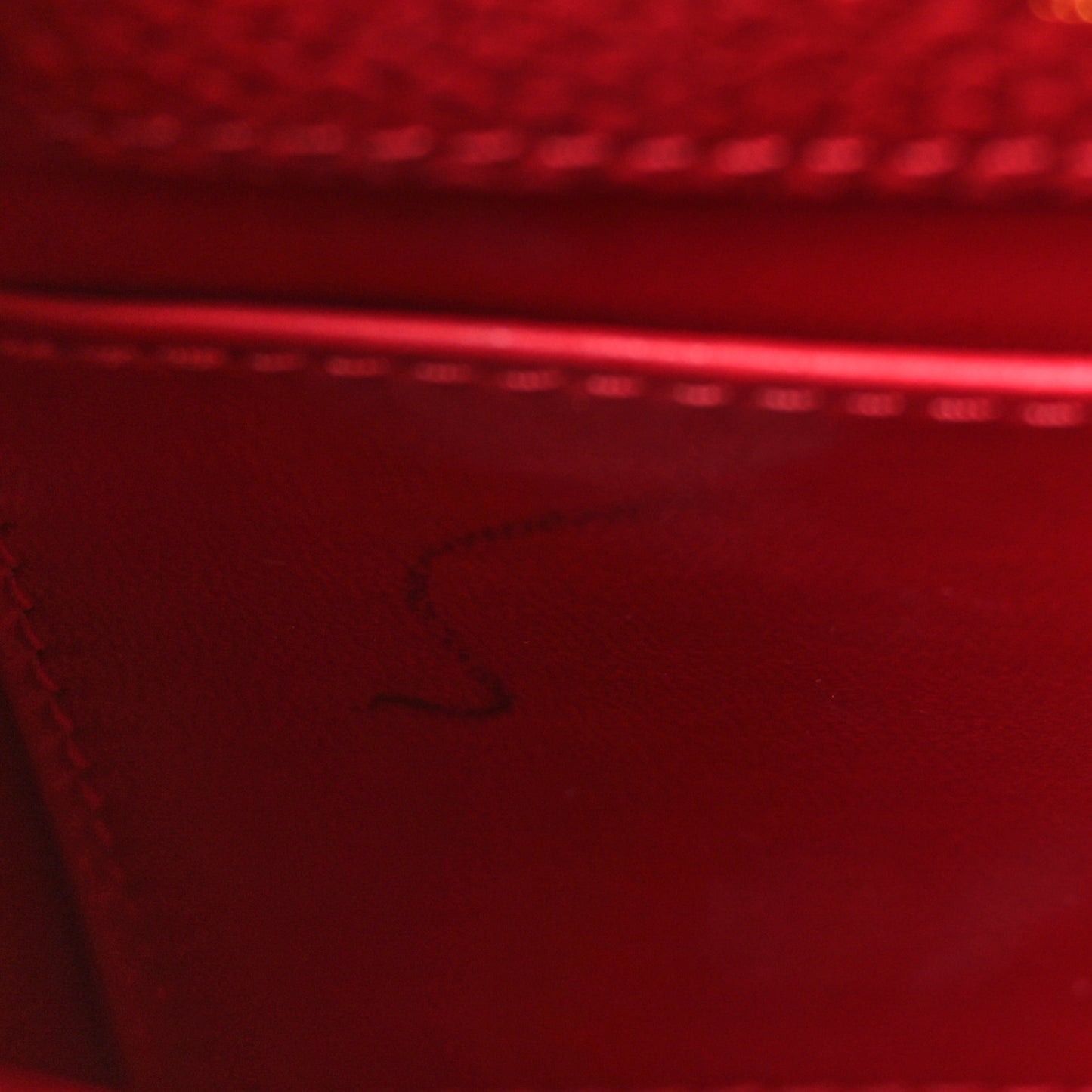Taurillon Mini Capucines Scarlet
