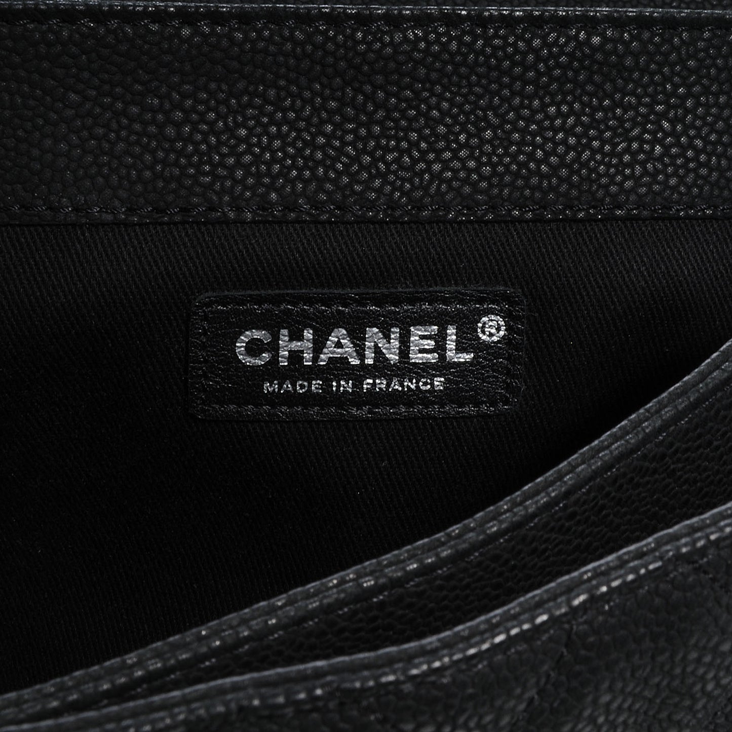Iridescent Caviar Small Lady Pearly Flap Black