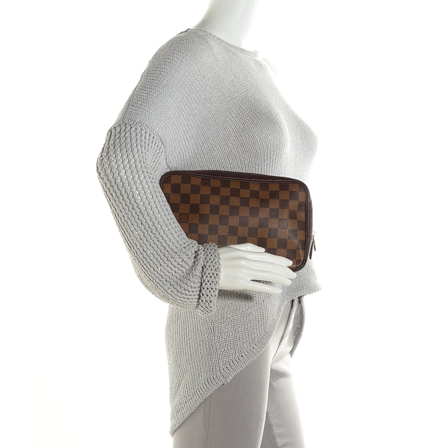 Damier Ebene Trousse Toilette 28