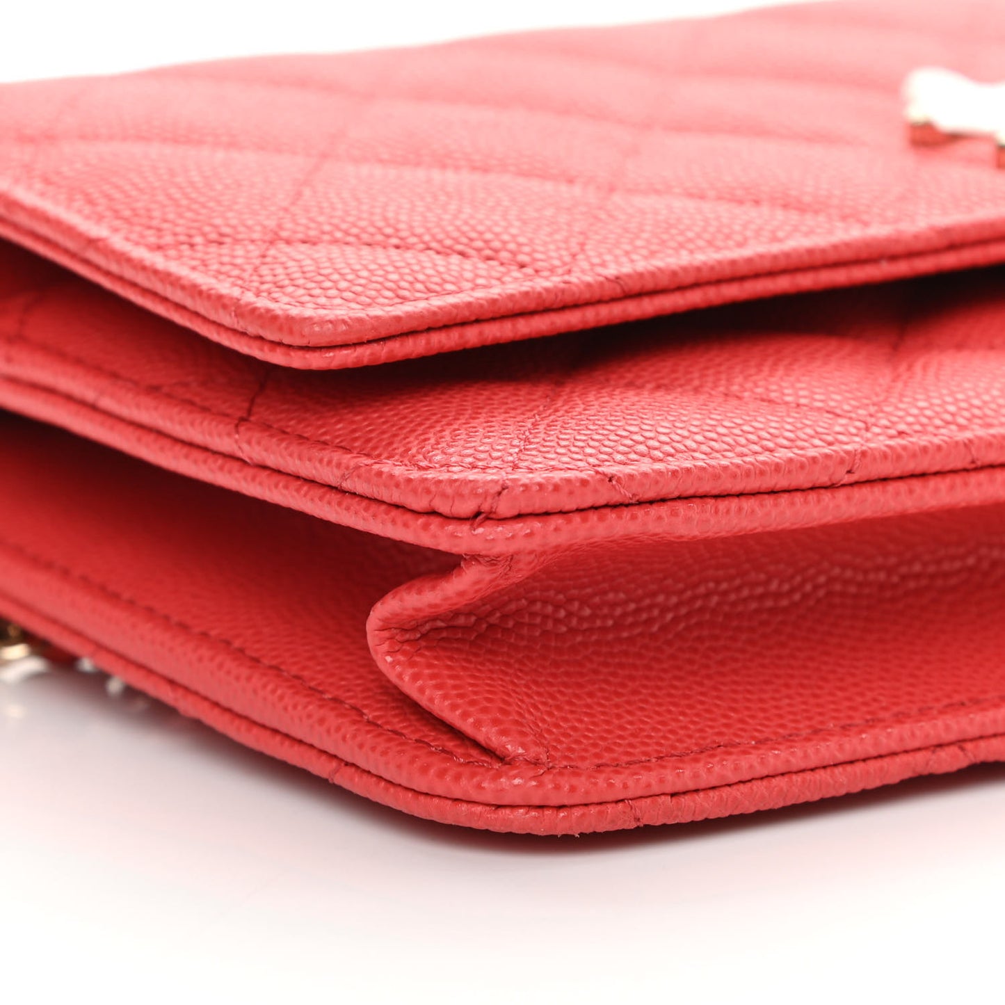 Caviar Quilted Striated CC Wallet On Chain WOC Red