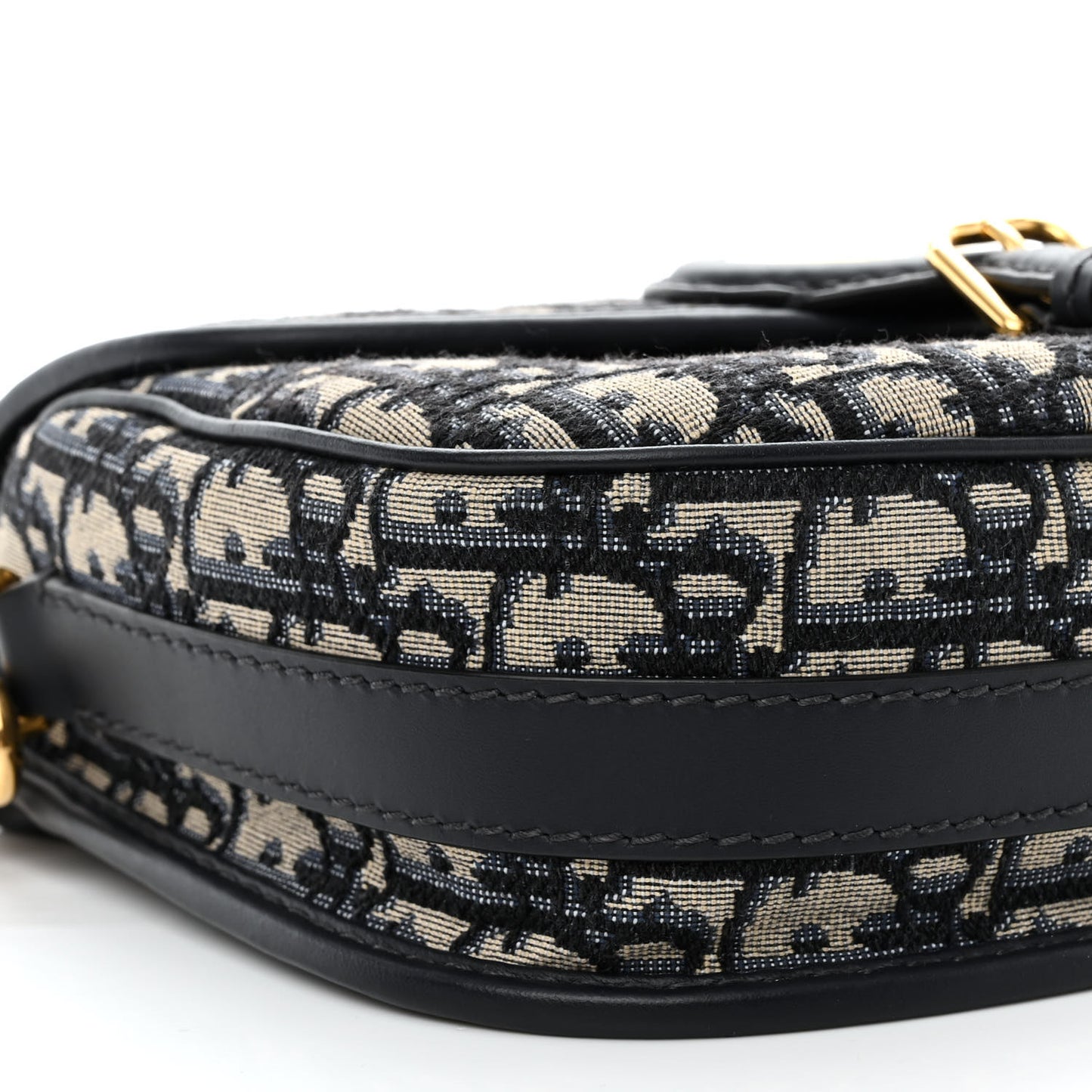 Oblique Medium Bobby Flap Blue