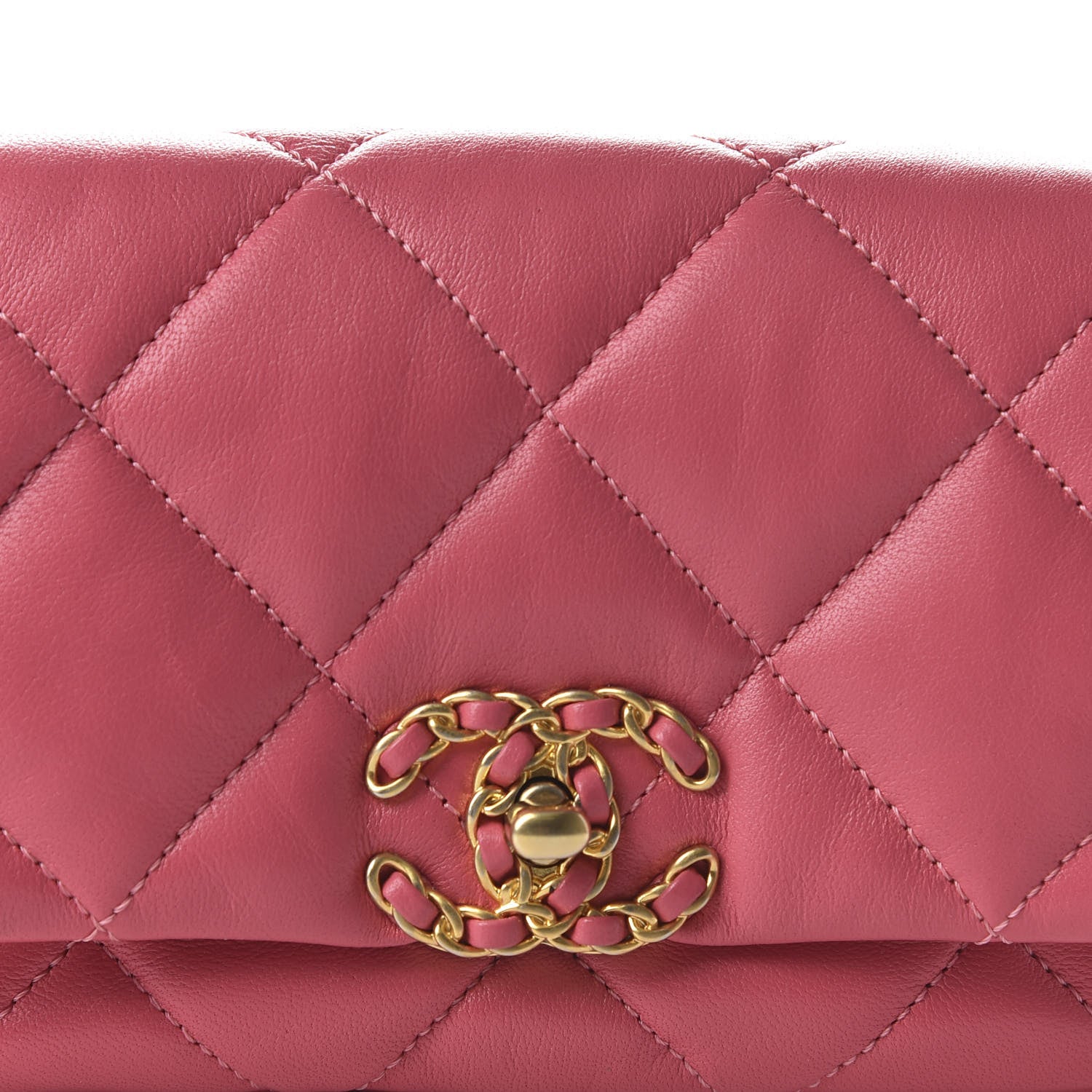Chanel Lambskin Quilted 19 Waist Bag Pink 18 of 21