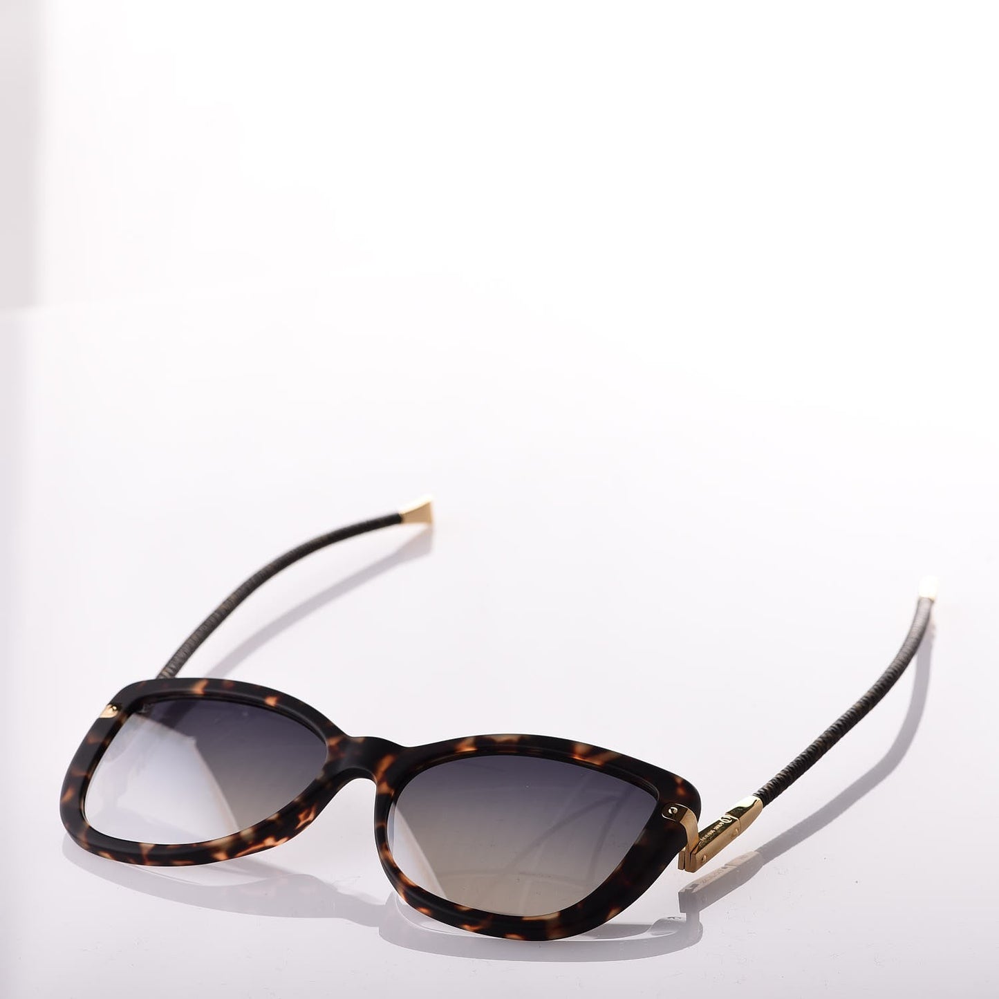 Monogram Charlotte Z0629W Sunglasses Dark Tortoise