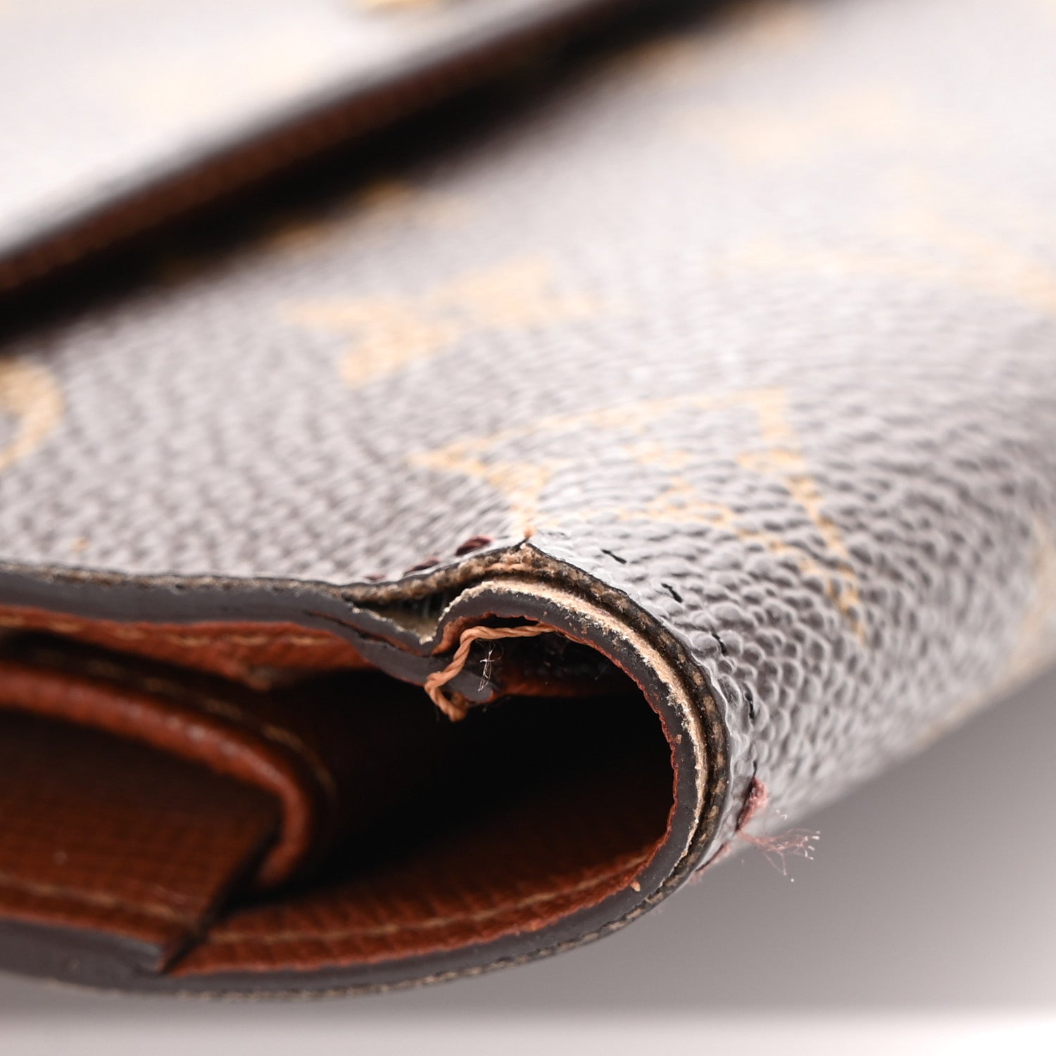 Louis Vuitton Monogram Sarah Wallet 15 of 17
