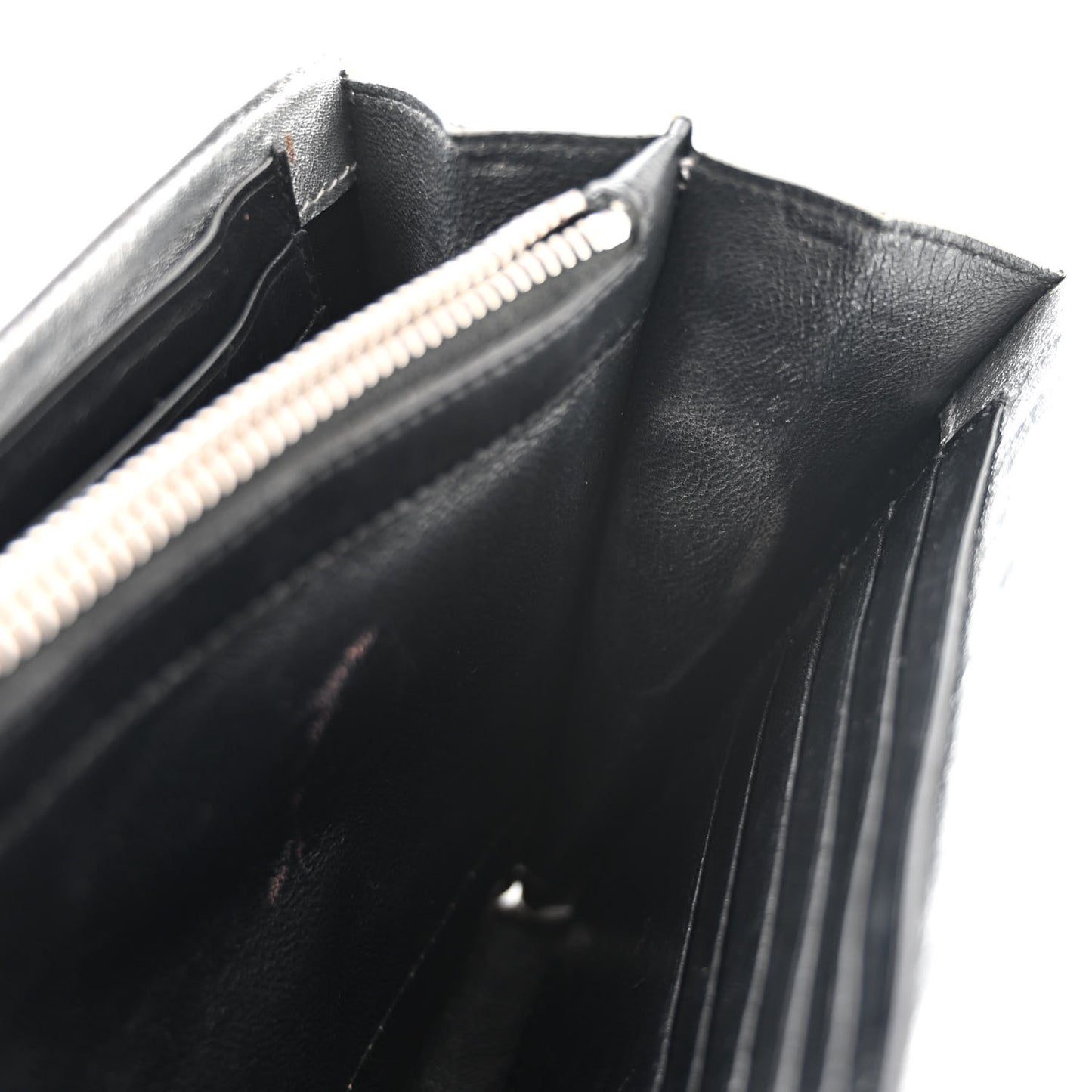 Metallic Lambskin Matelasse Chevron Monogram Chain Wallet Argento