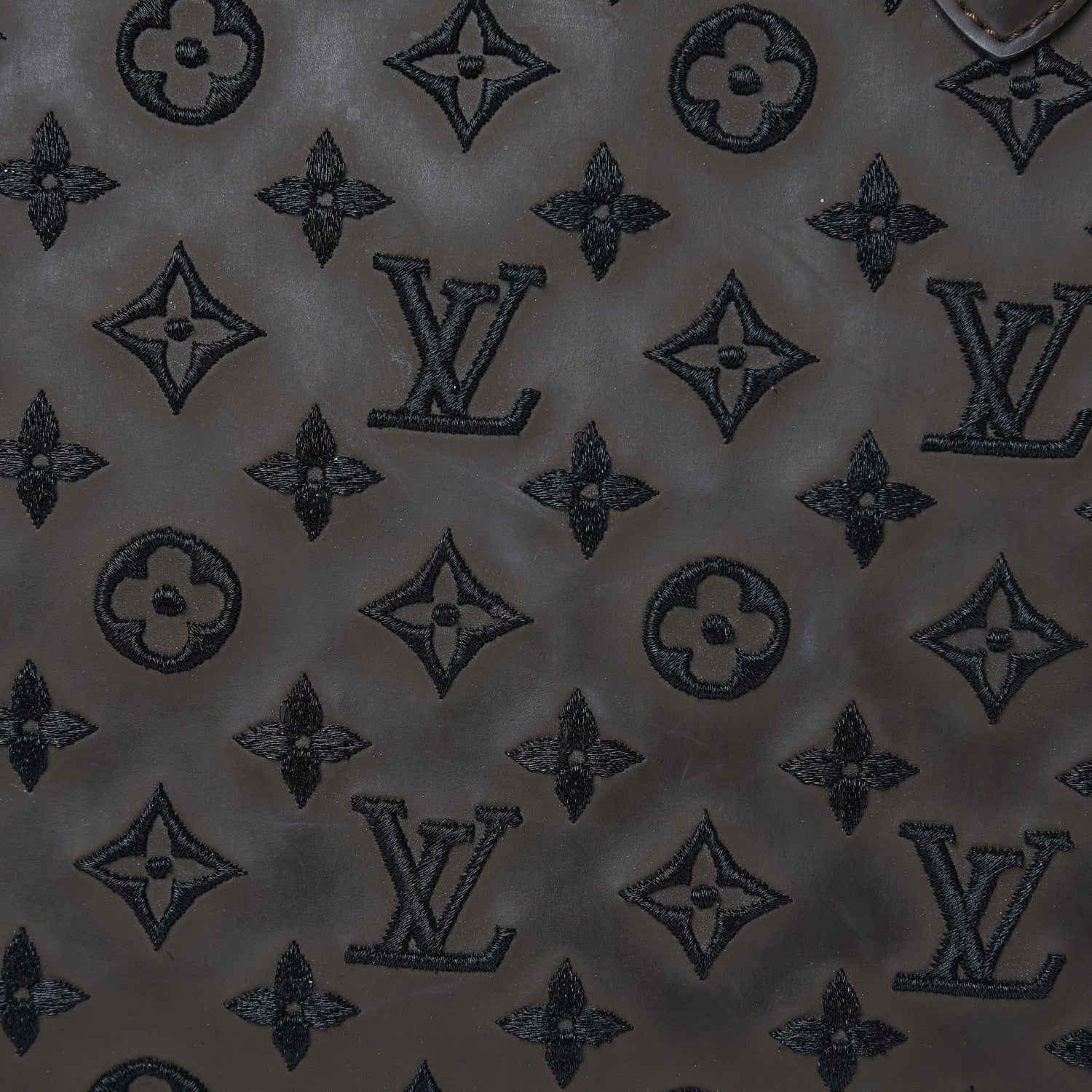 Louis Vuitton Monogram Addiction Vertical Lockit MM Brown 16 of 18