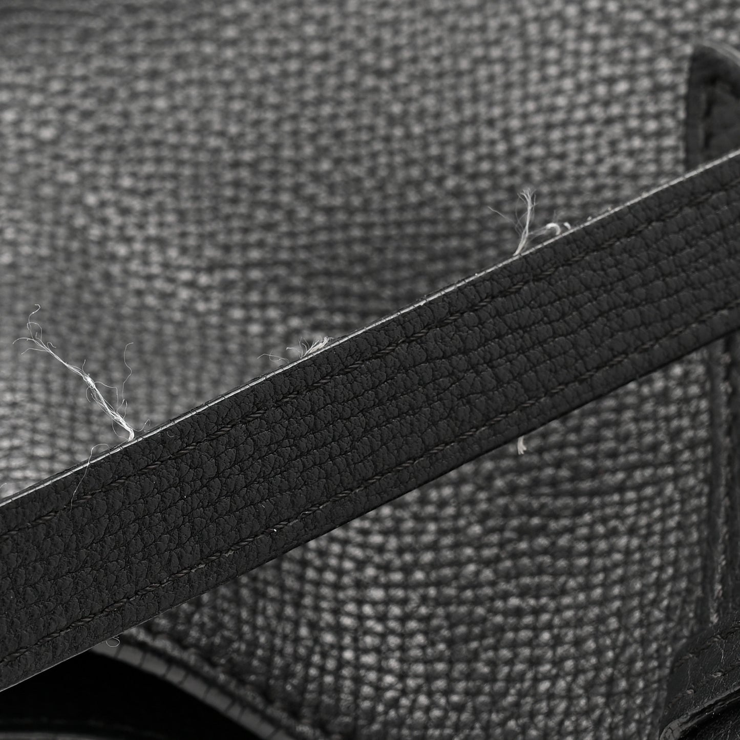 Grainy Calfskin House Check Small Canterbury Black