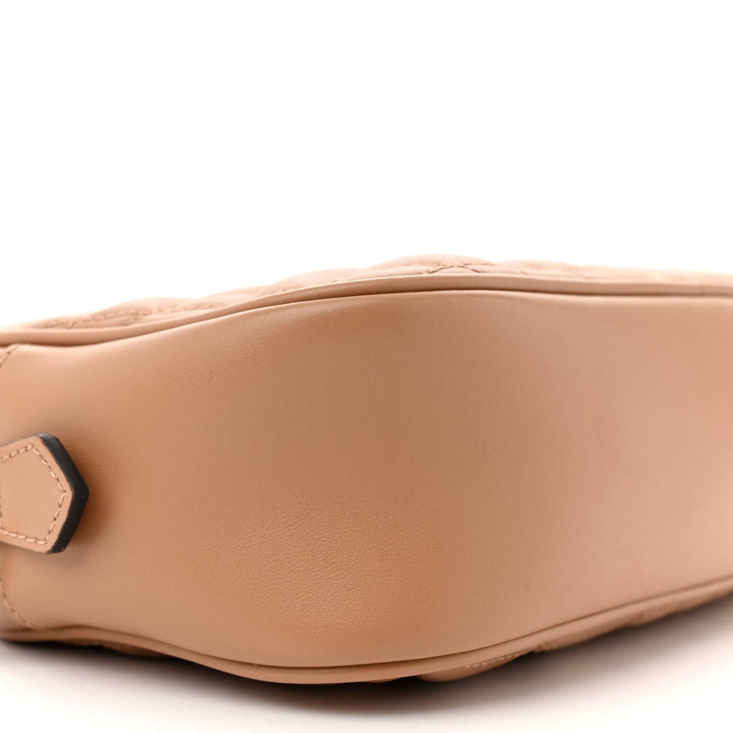 Calfskin Matelasse Aria Small GG Marmont Chain Shoulder Bag Camelia