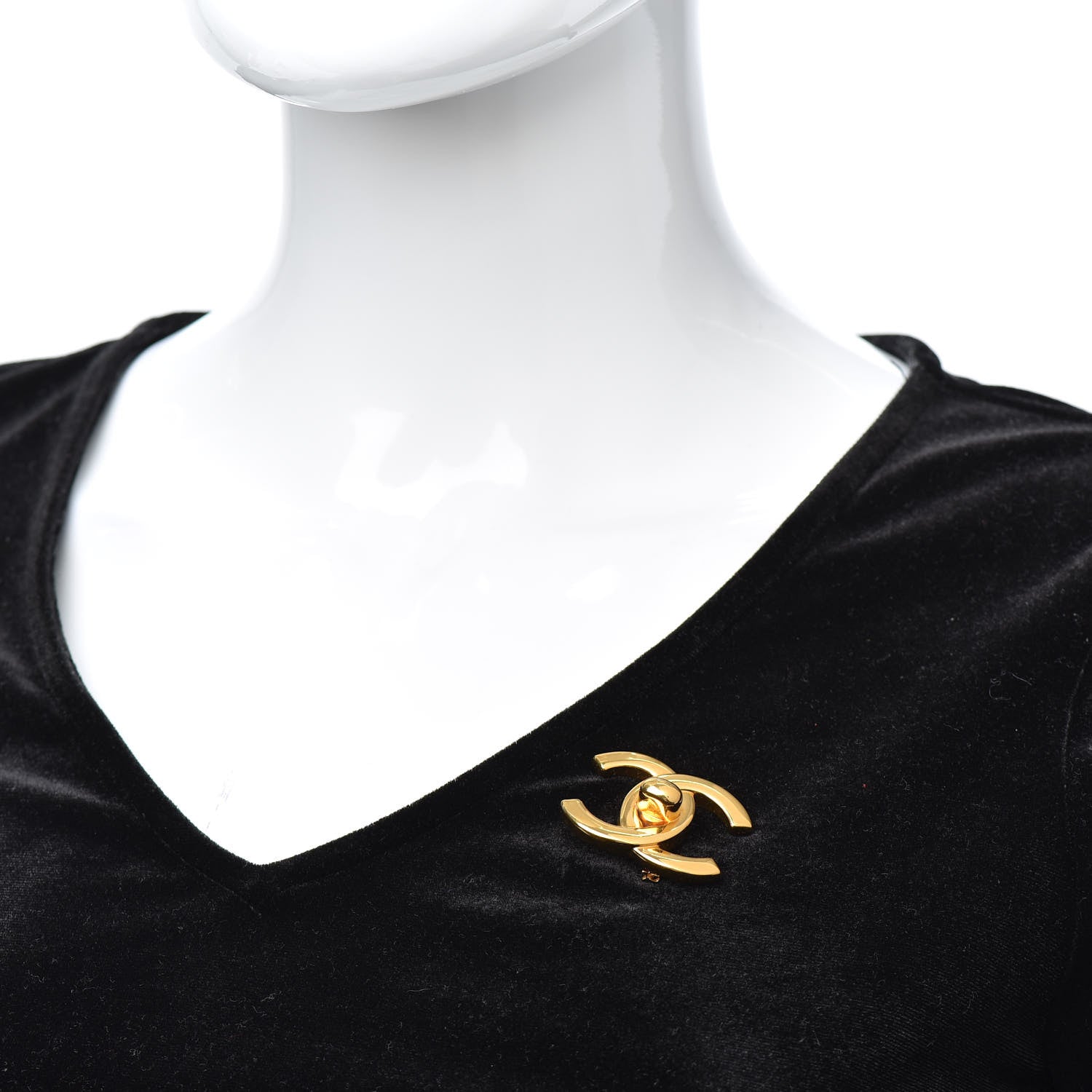 Chanel CC Turn Lock Brooch Gold 2 of 5