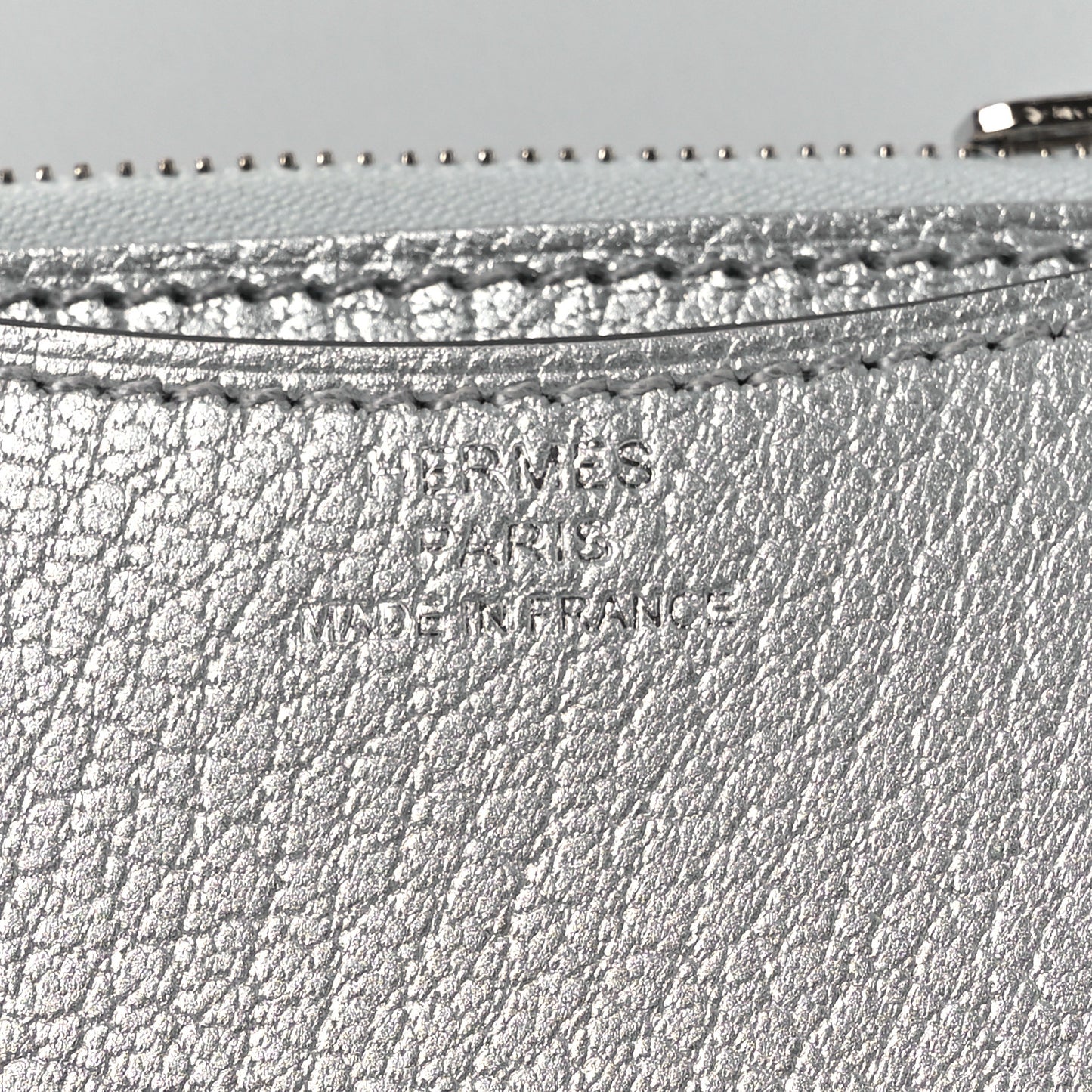 Metallic Chevre Chamkilight Constance Slim Wallet Argent