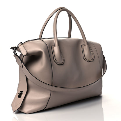 Givenchy Soft Calfskin Medium Soft Antigona Dune 3 of 10