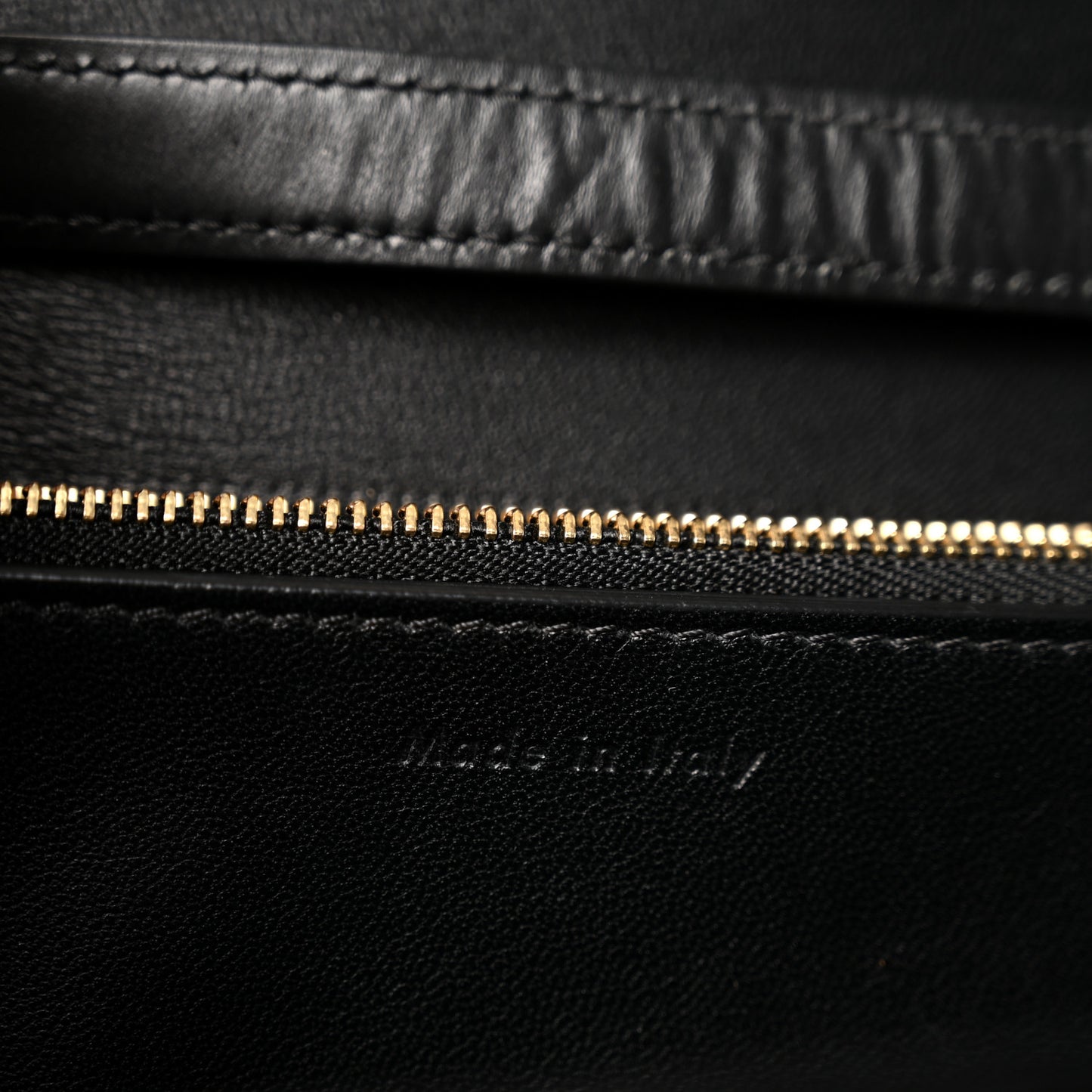 Box Calfskin Medium Classic Box Flap Bag Black