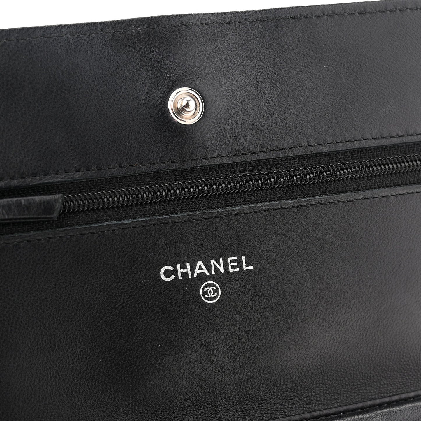 Lambskin Quilted Wallet On Chain WOC Black