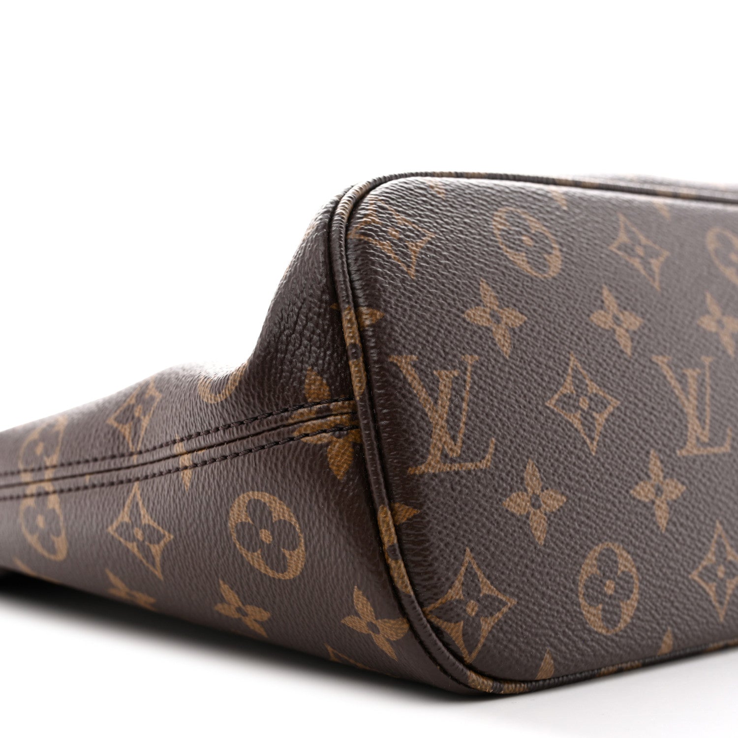 Louis Vuitton Monogram Lineup MM 7 of 9